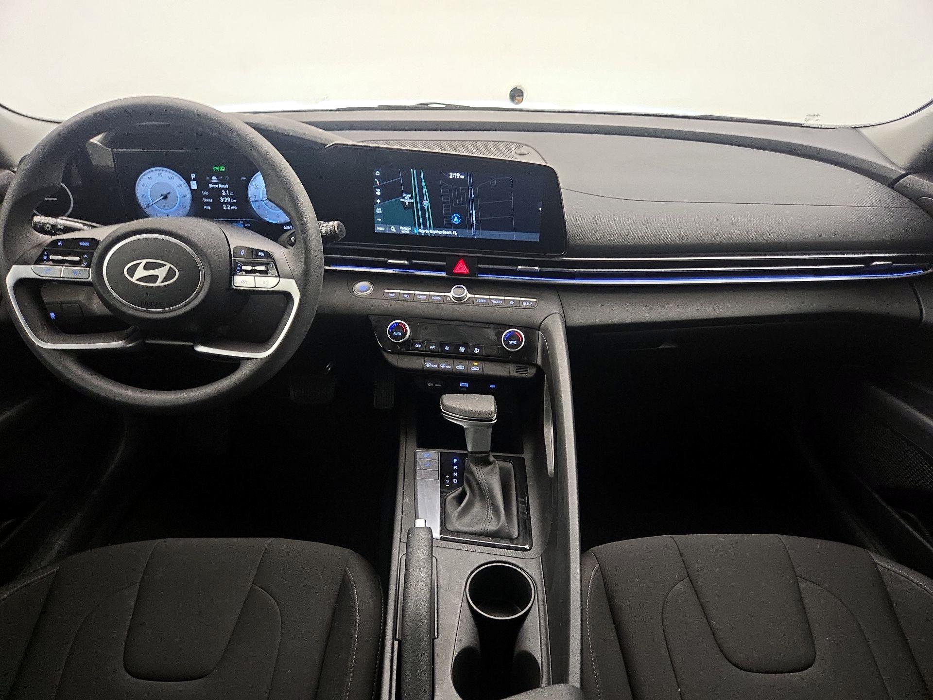 Thumbnail: 2024 Hyundai Elantra - 9