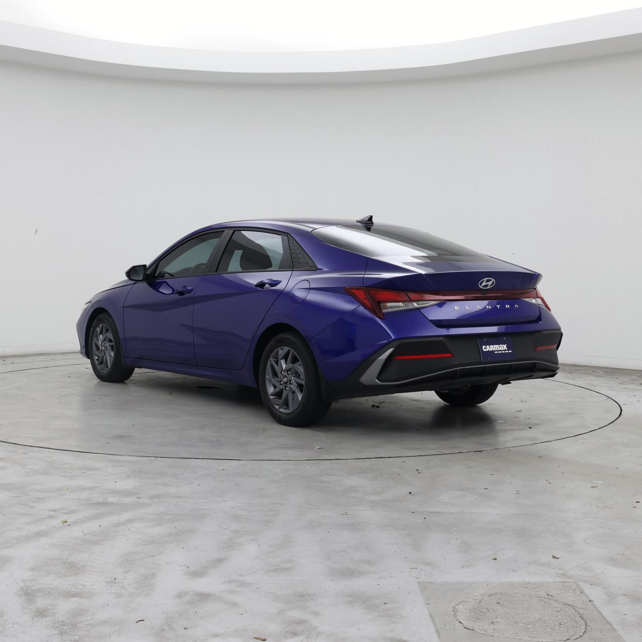 Thumbnail: 2024 Hyundai Elantra - 2