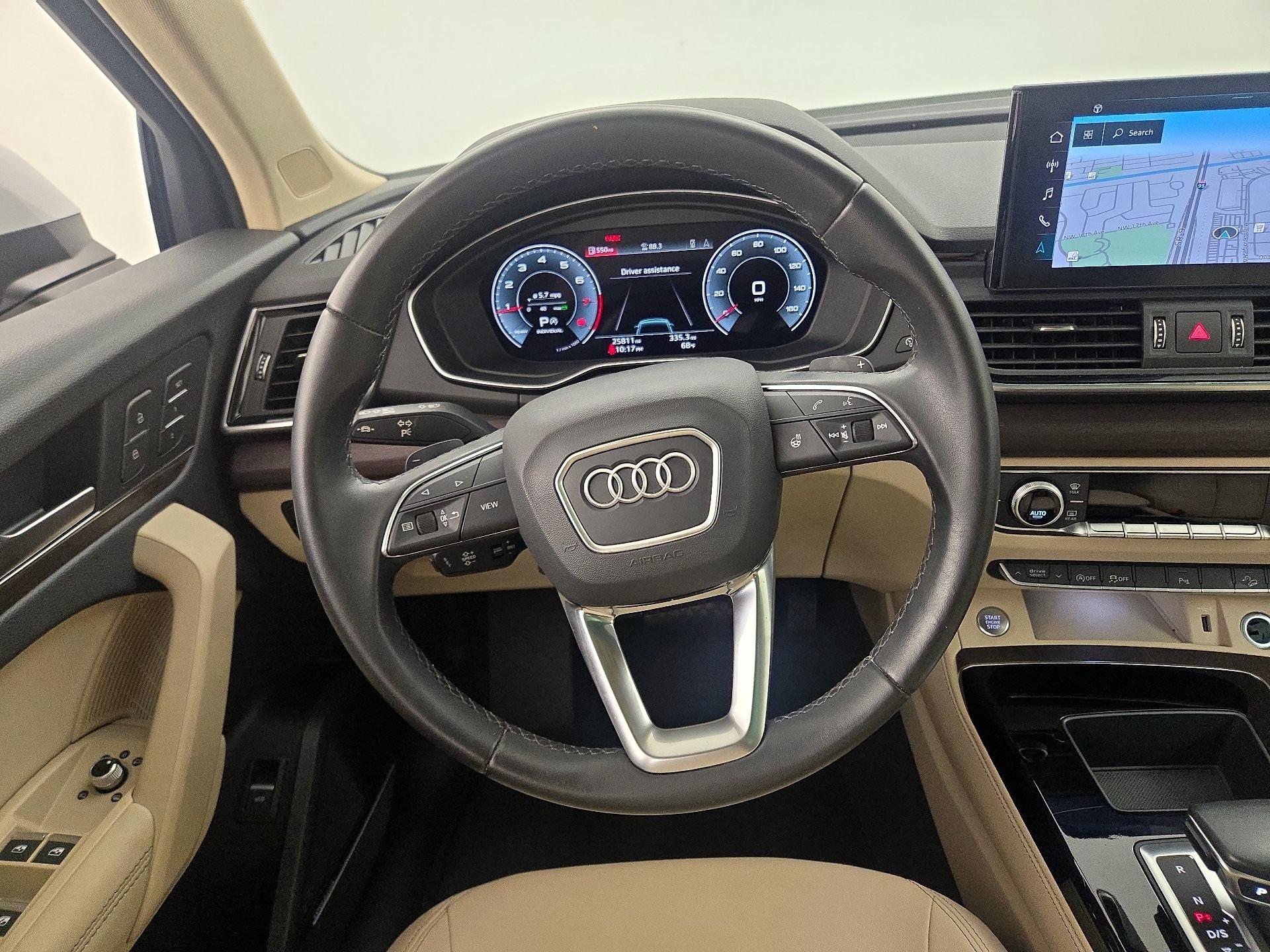Thumbnail: 2022 Audi Q5 - 10
