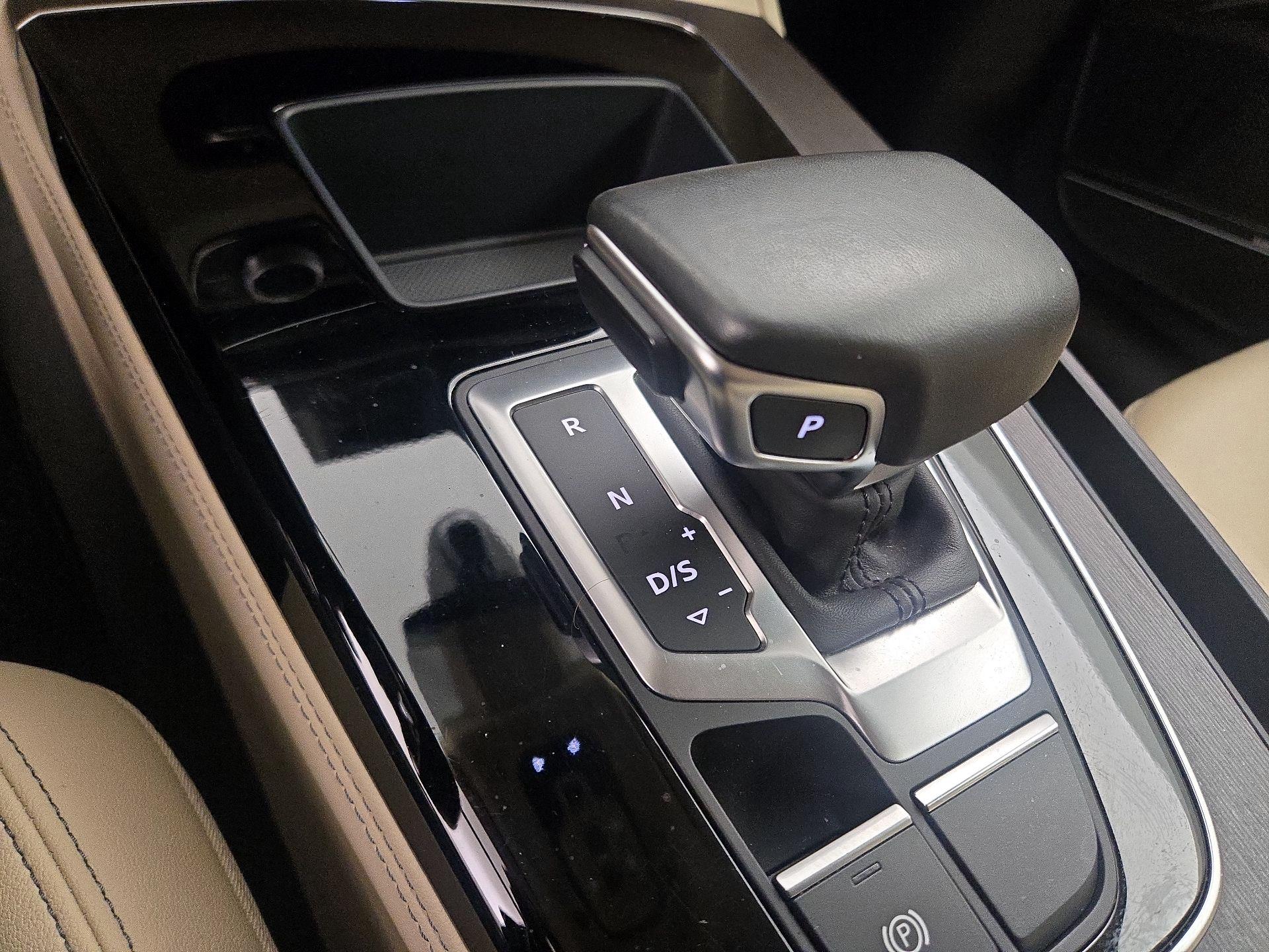 Thumbnail: 2022 Audi Q5 - 18