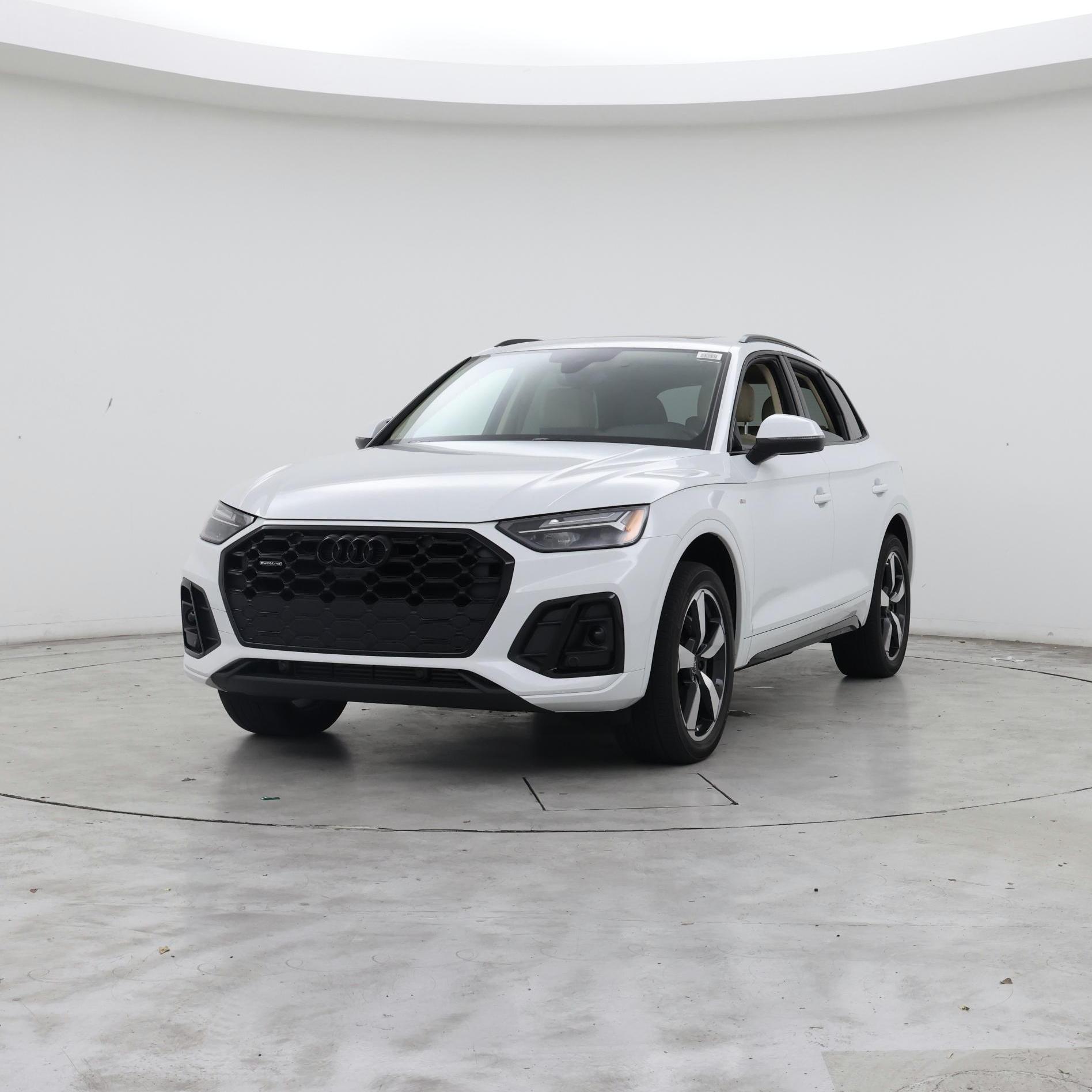 Thumbnail: 2022 Audi Q5 - 4
