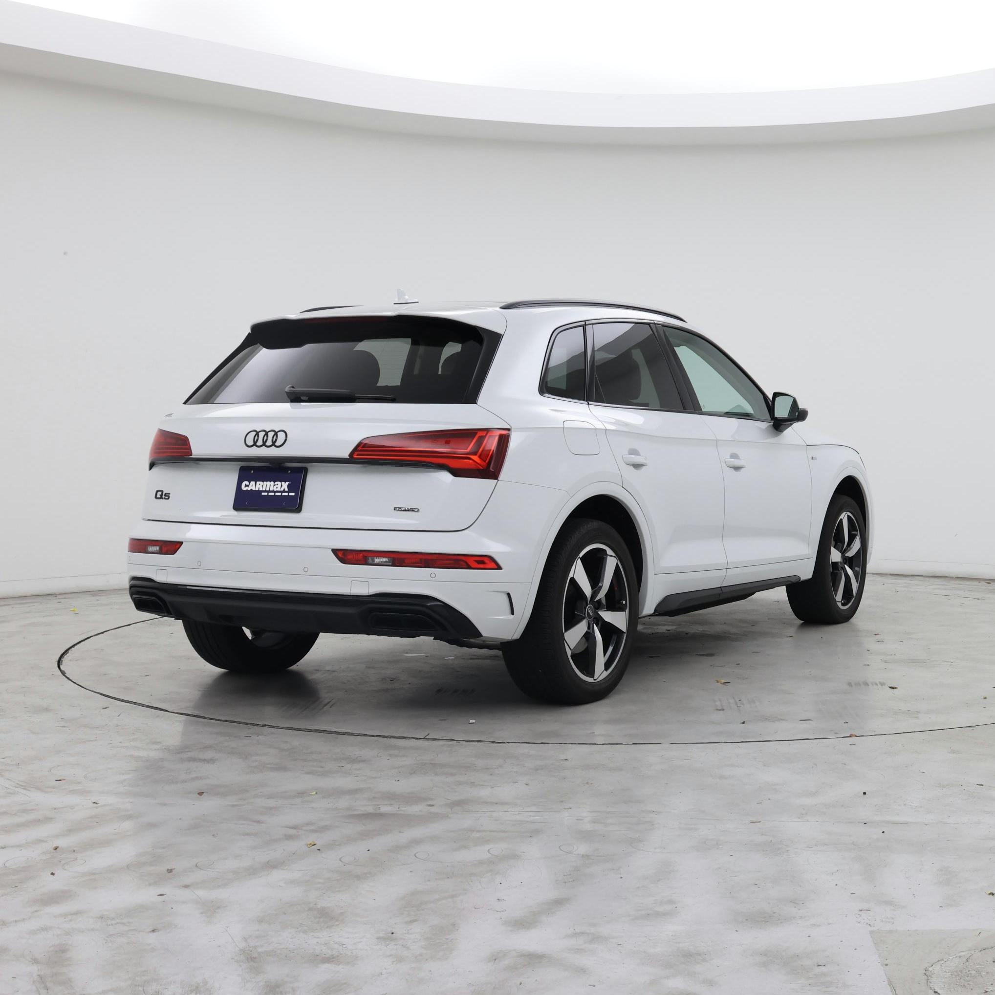 Thumbnail: 2022 Audi Q5 - 8
