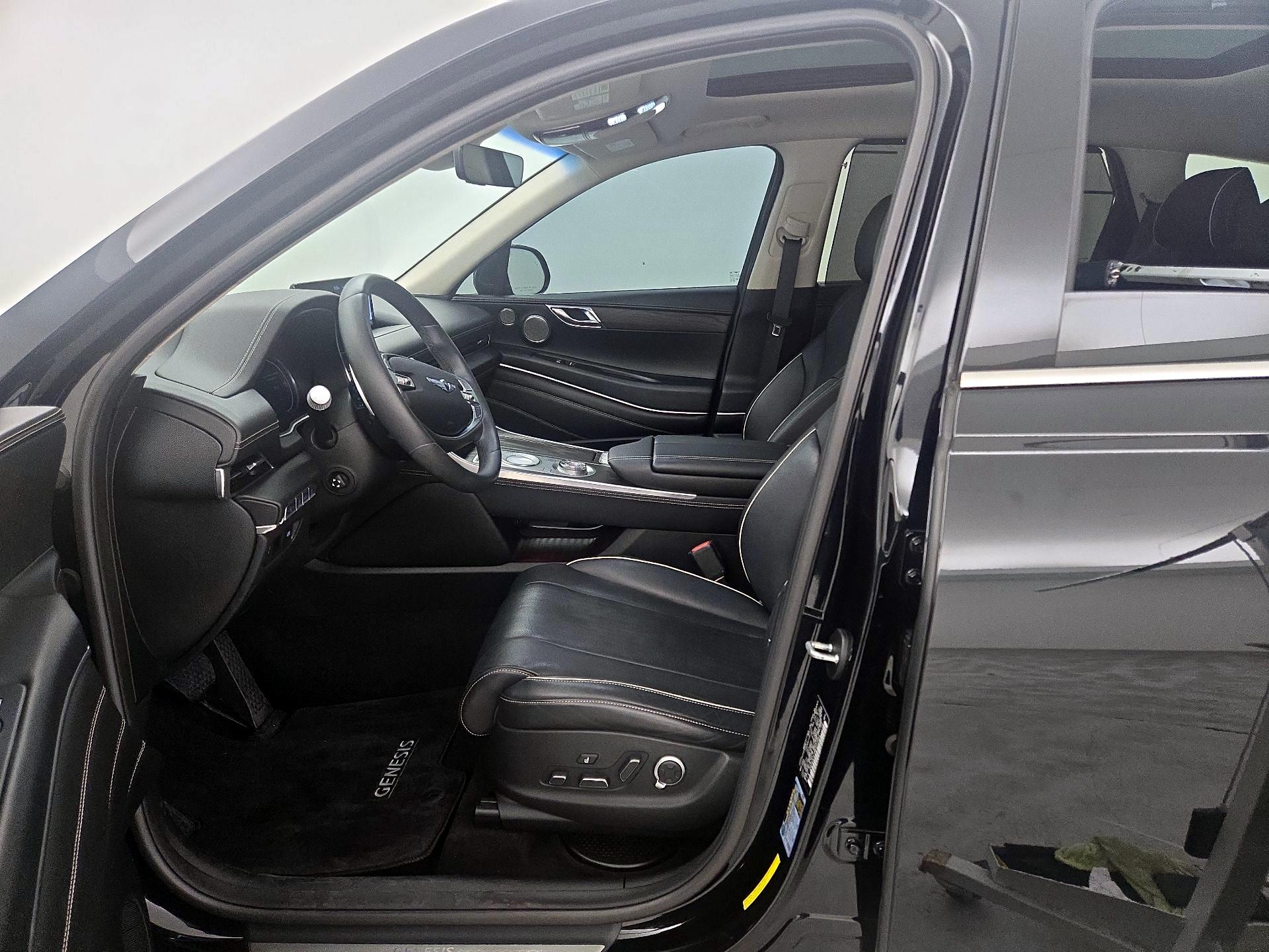 Thumbnail: 2021 Genesis GV80 - 11