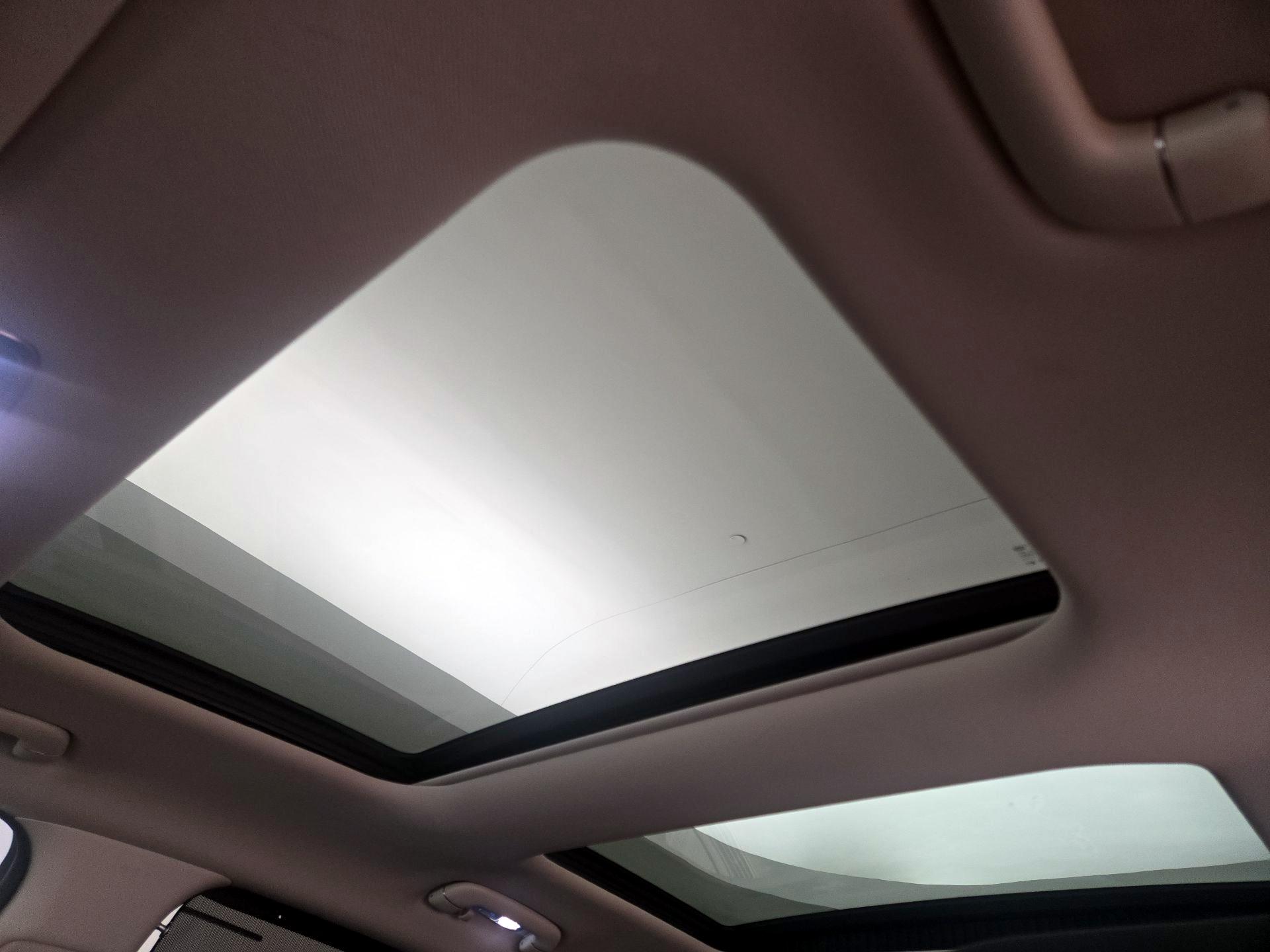 Thumbnail: 2021 Genesis GV80 - 20