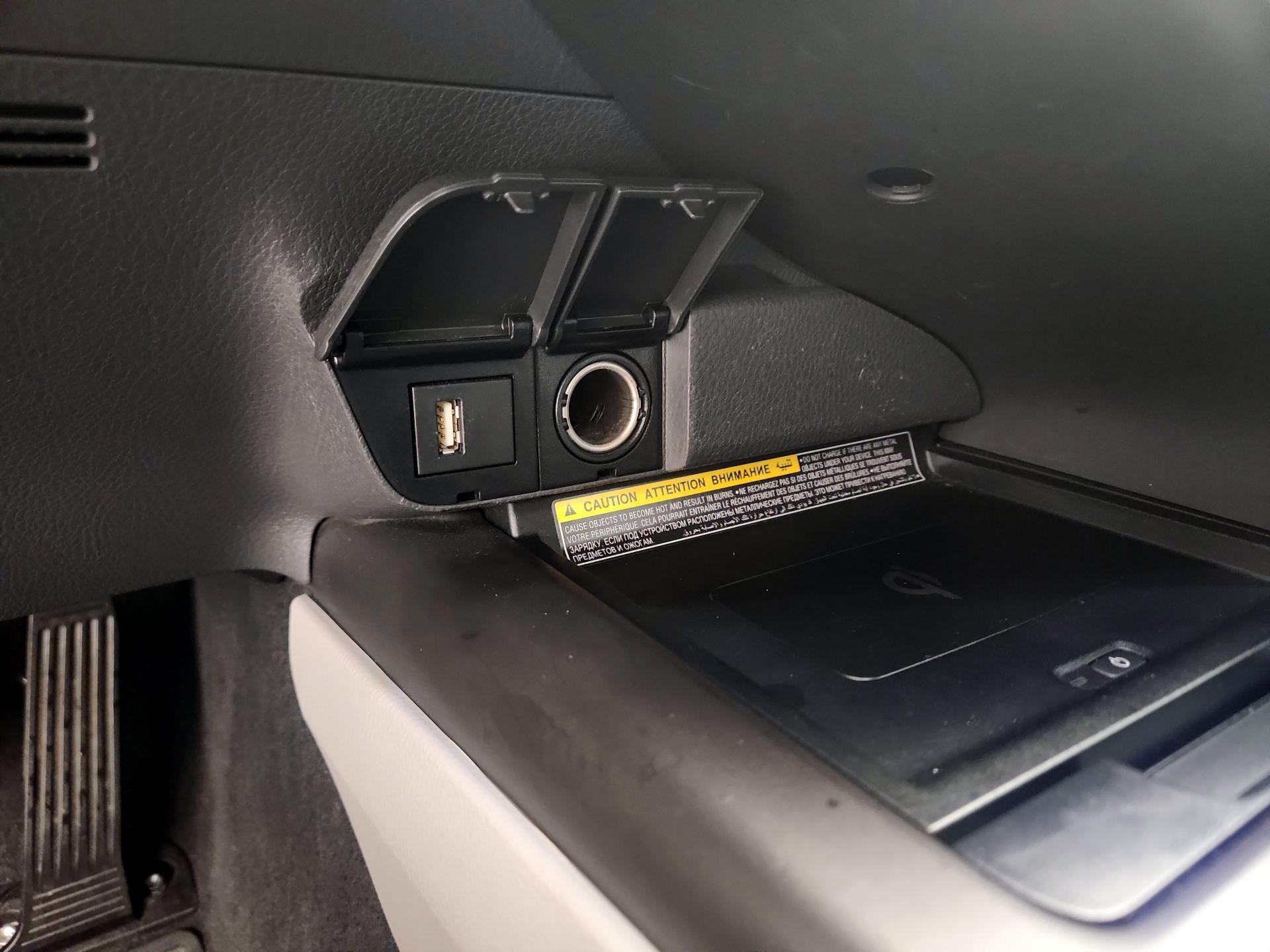 Thumbnail: 2021 Toyota Camry - 18