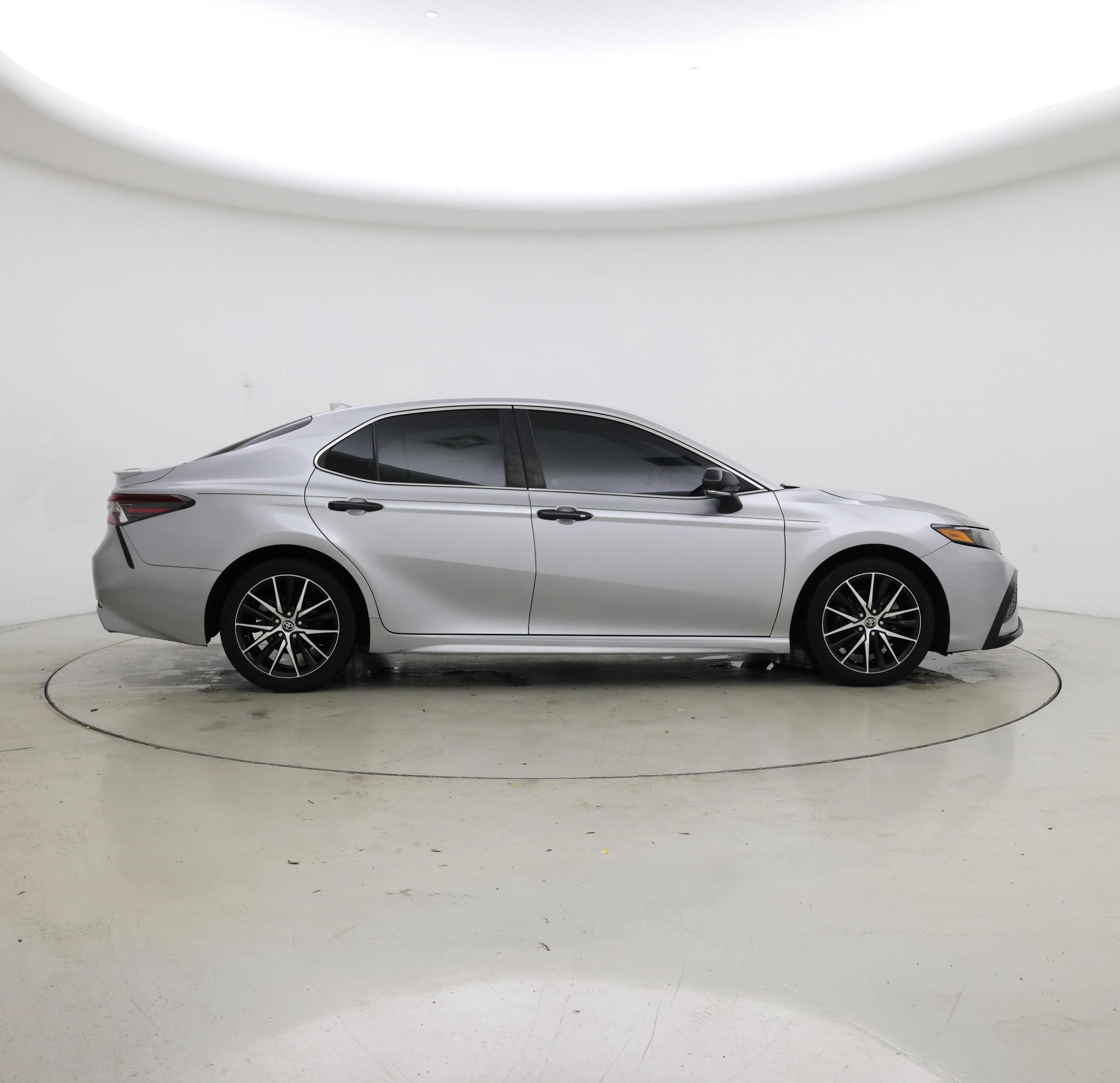 Thumbnail: 2021 Toyota Camry - 7