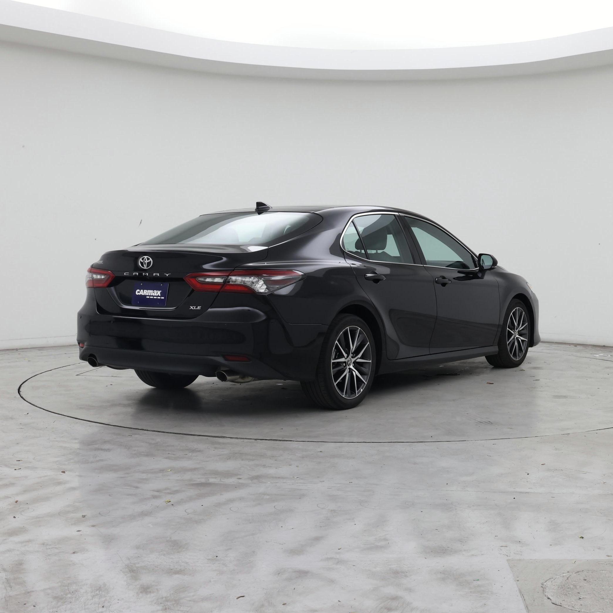 Thumbnail: 2021 Toyota Camry - 8