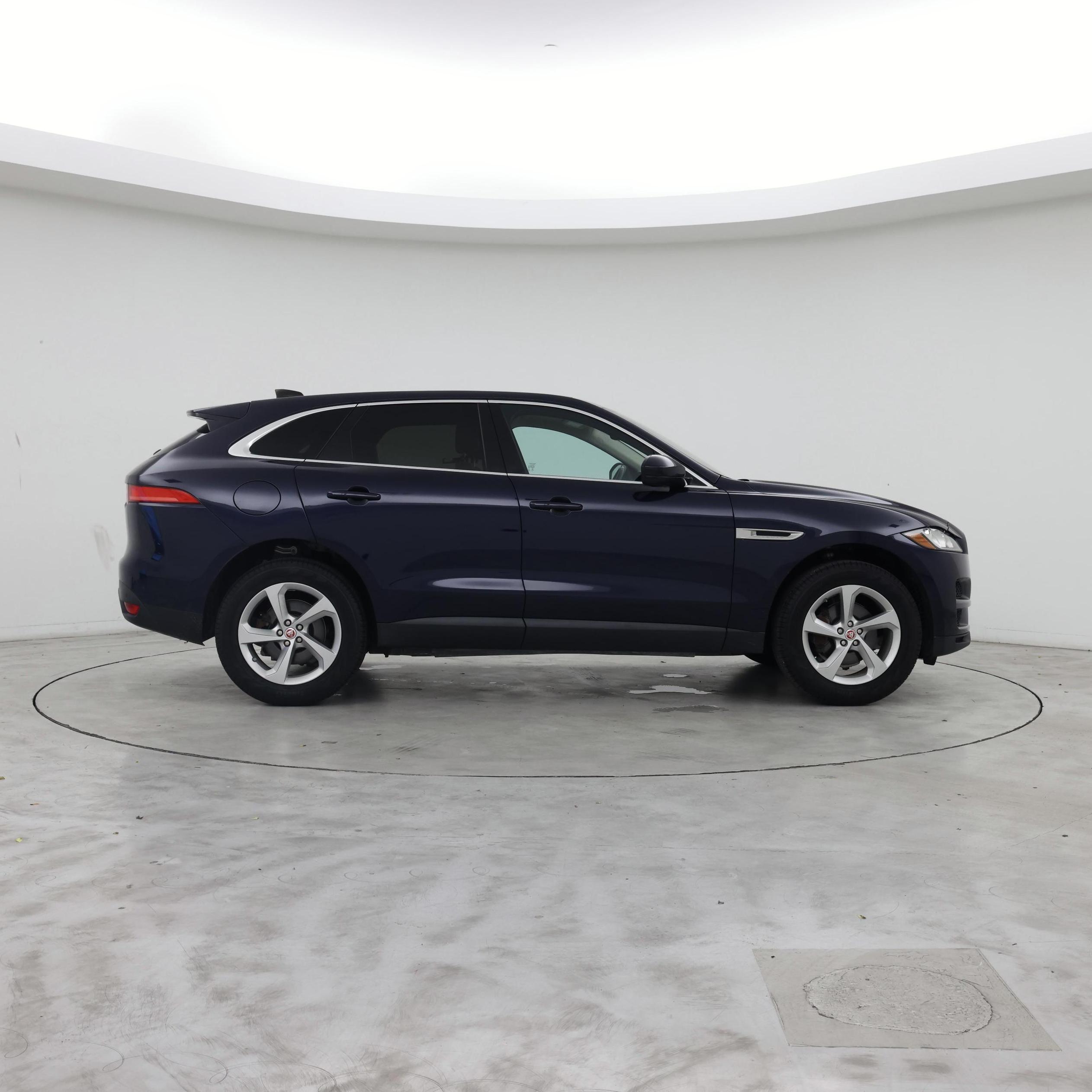Thumbnail: 2020 Jaguar F-Pace - 7