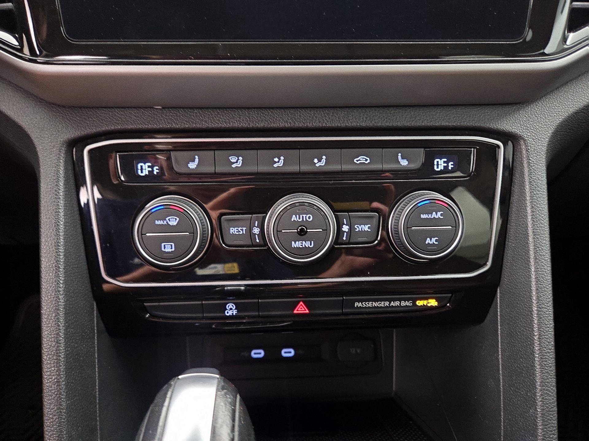 Thumbnail: 2022 Volkswagen Atlas - 16