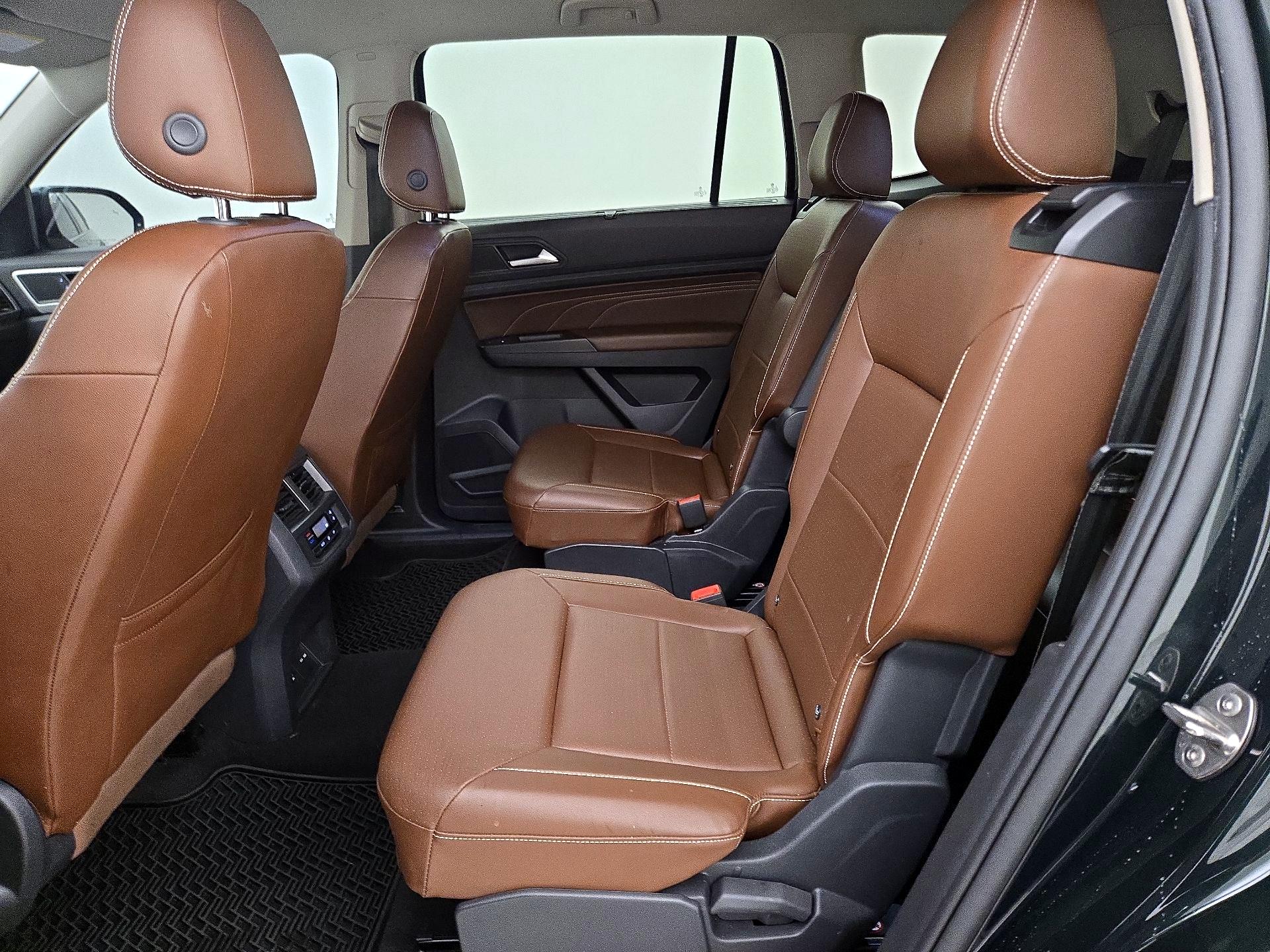 Thumbnail: 2022 Volkswagen Atlas - 19