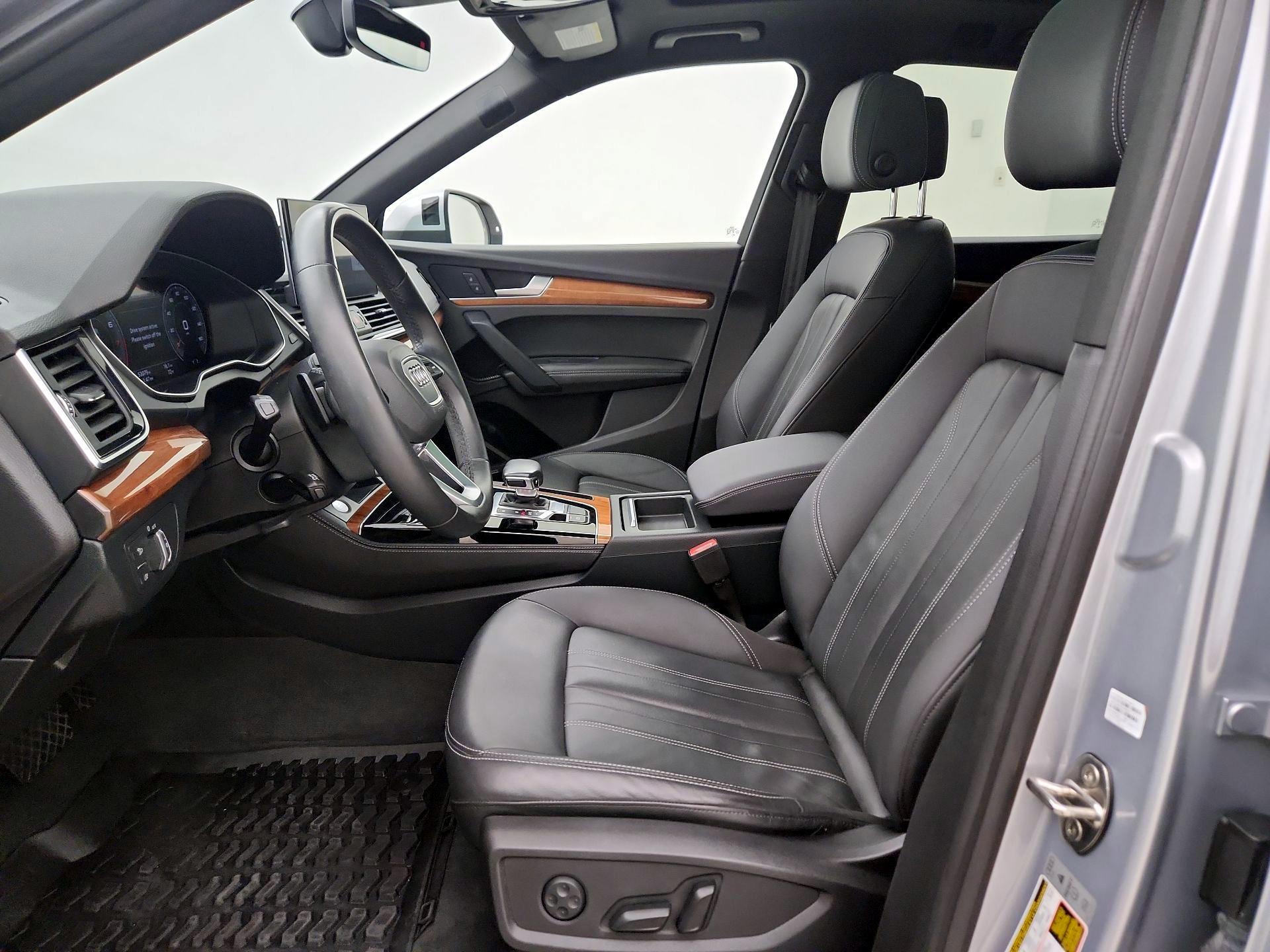 Thumbnail: 2022 Audi Q5 - 11