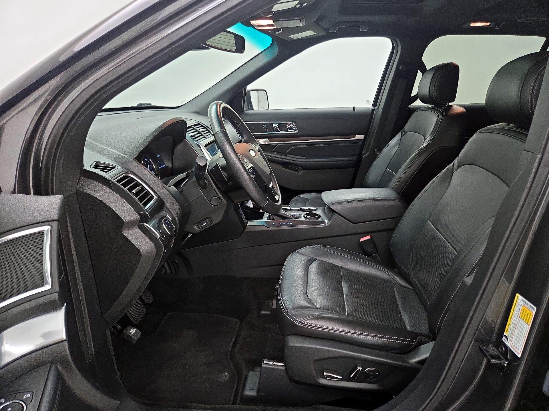 Thumbnail: 2017 Ford Explorer - 11