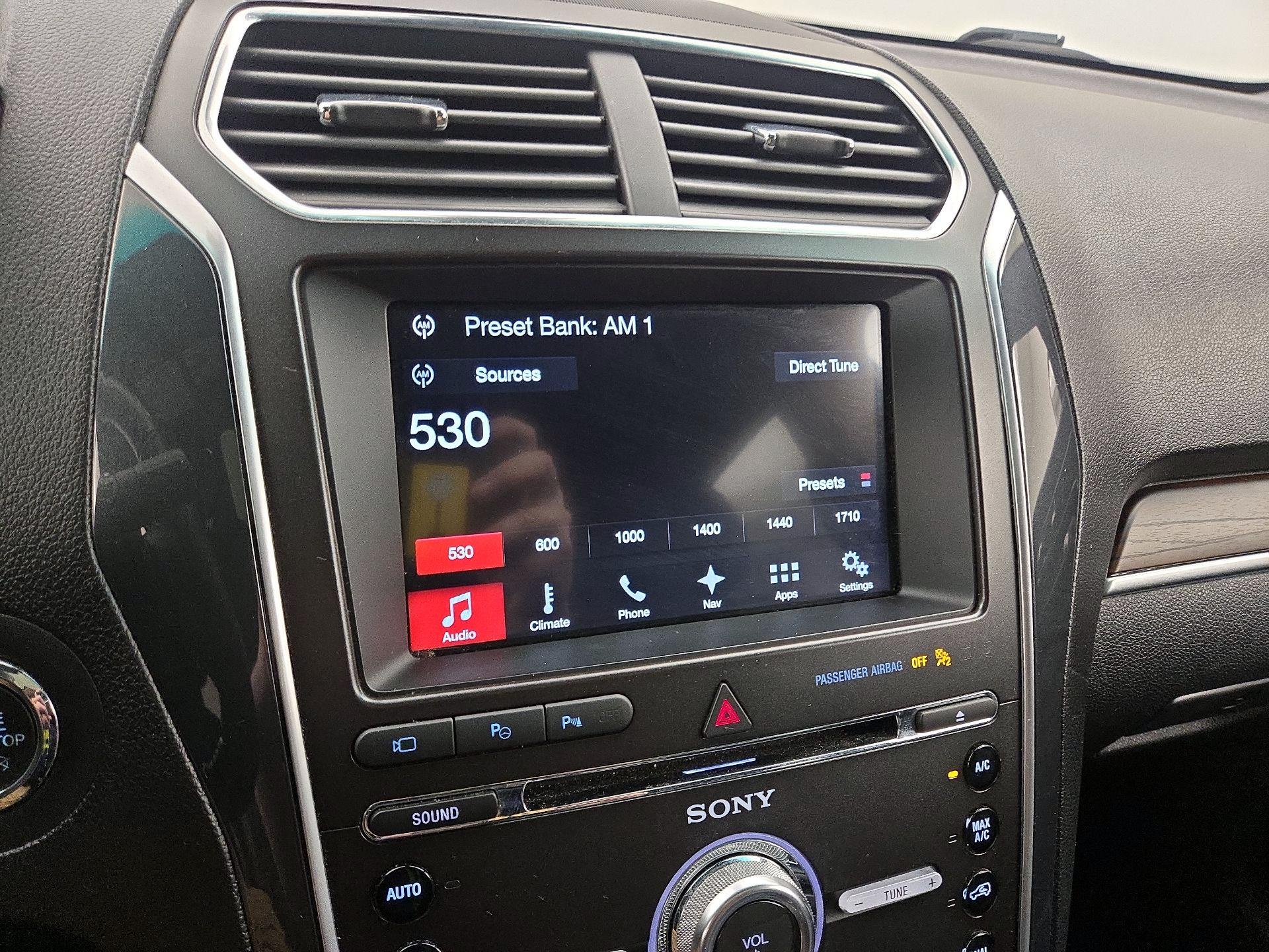 Thumbnail: 2017 Ford Explorer - 16