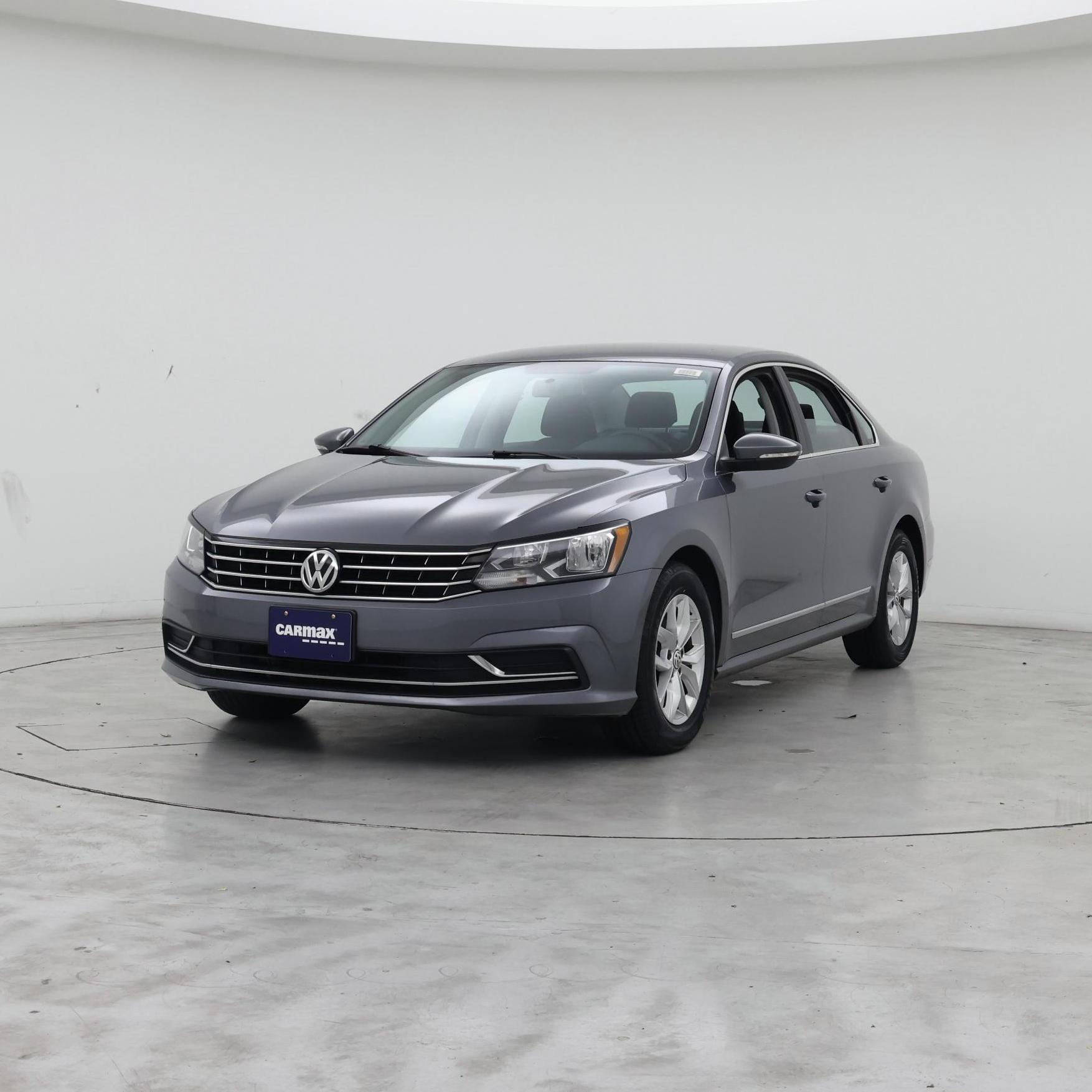 Thumbnail: 2016 Volkswagen Passat - 4