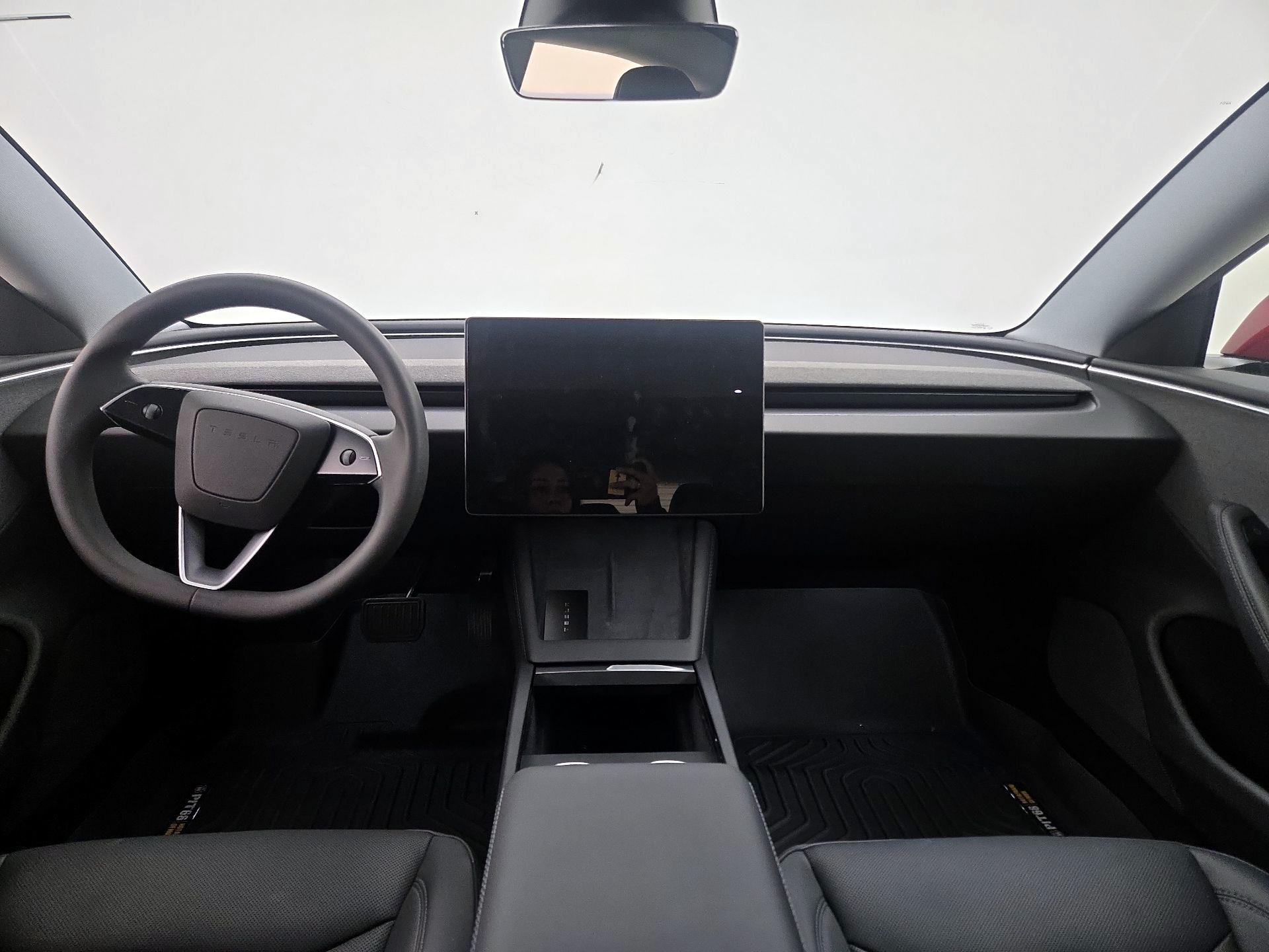 Thumbnail: 2025 Tesla Model 3 - 9