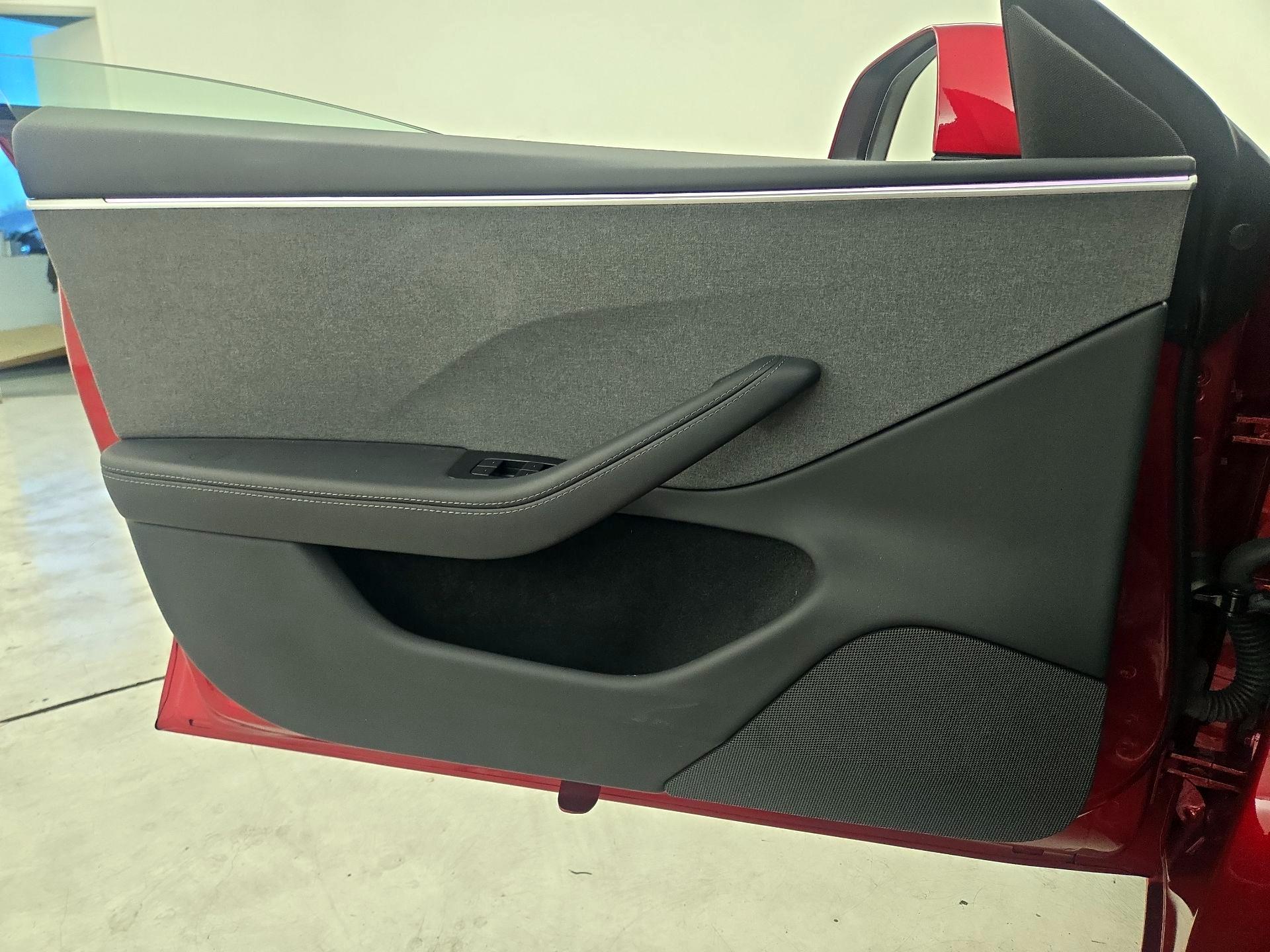 Thumbnail: 2025 Tesla Model 3 - 12