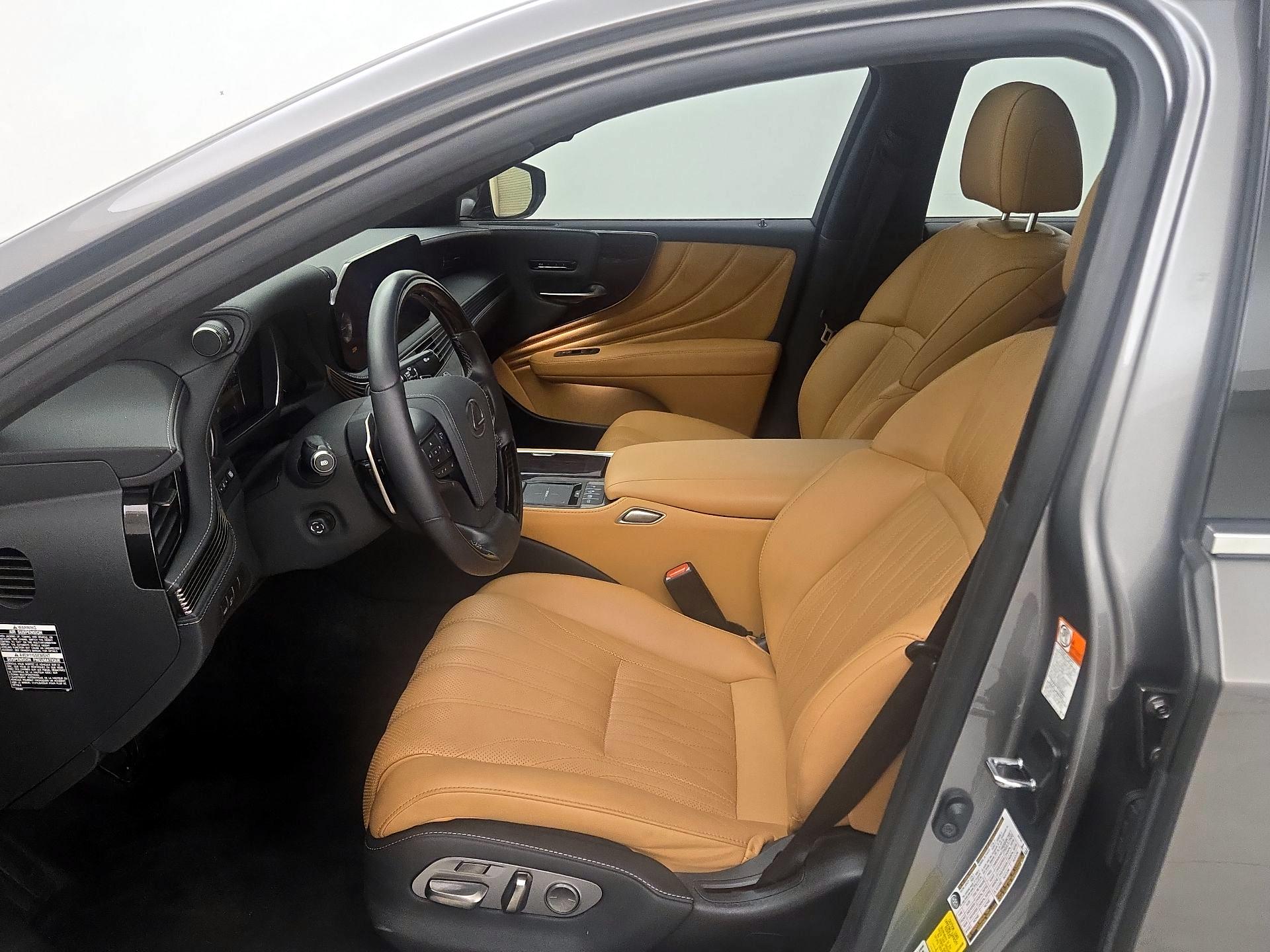 Thumbnail: 2021 Lexus LS - 11