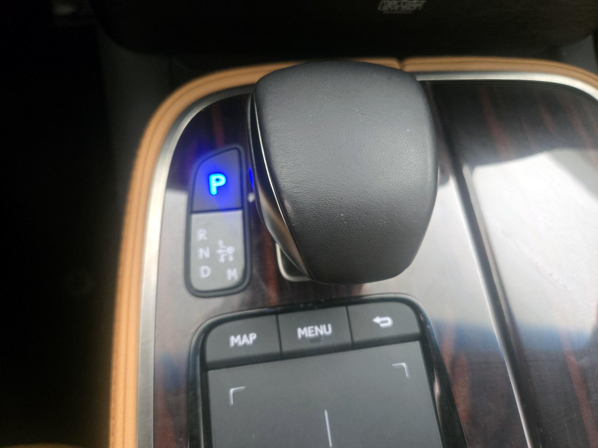 Thumbnail: 2021 Lexus LS - 18