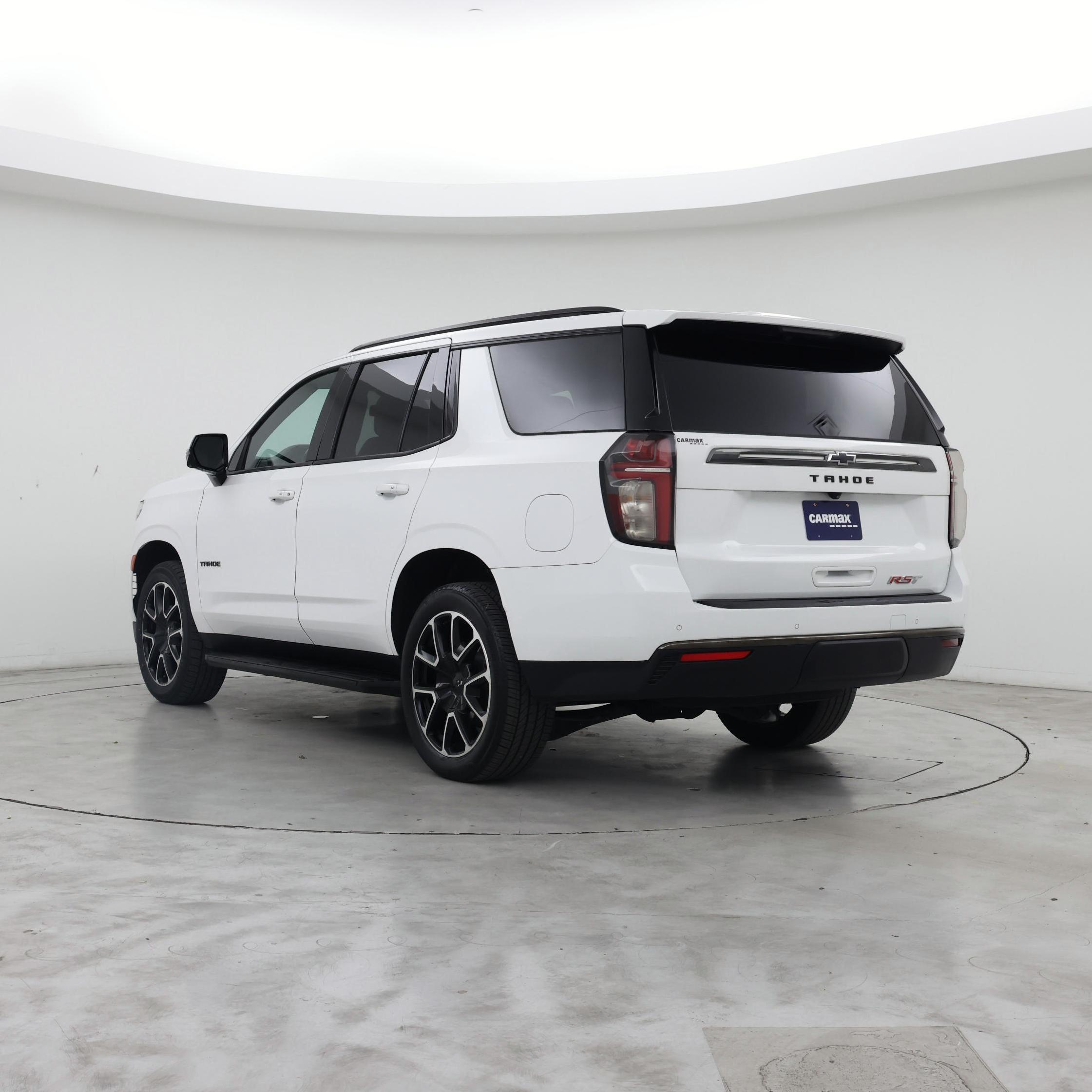 Thumbnail: 2022 Chevrolet Tahoe - 2