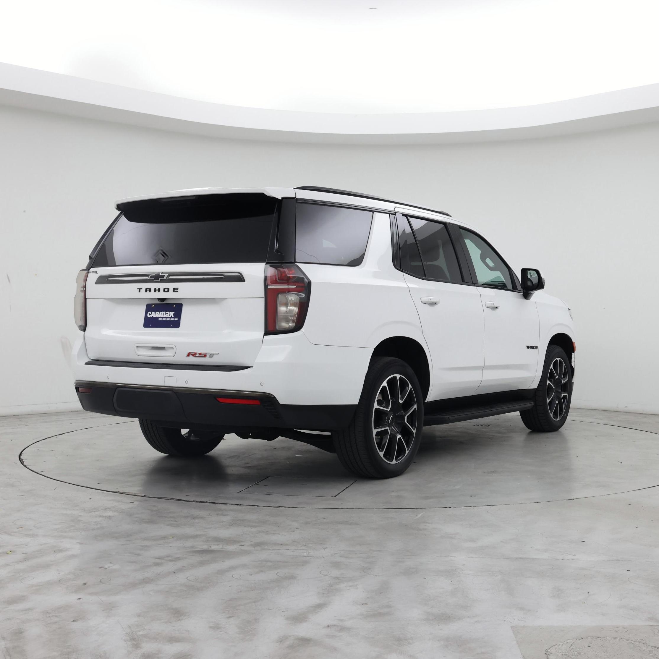 Thumbnail: 2022 Chevrolet Tahoe - 8