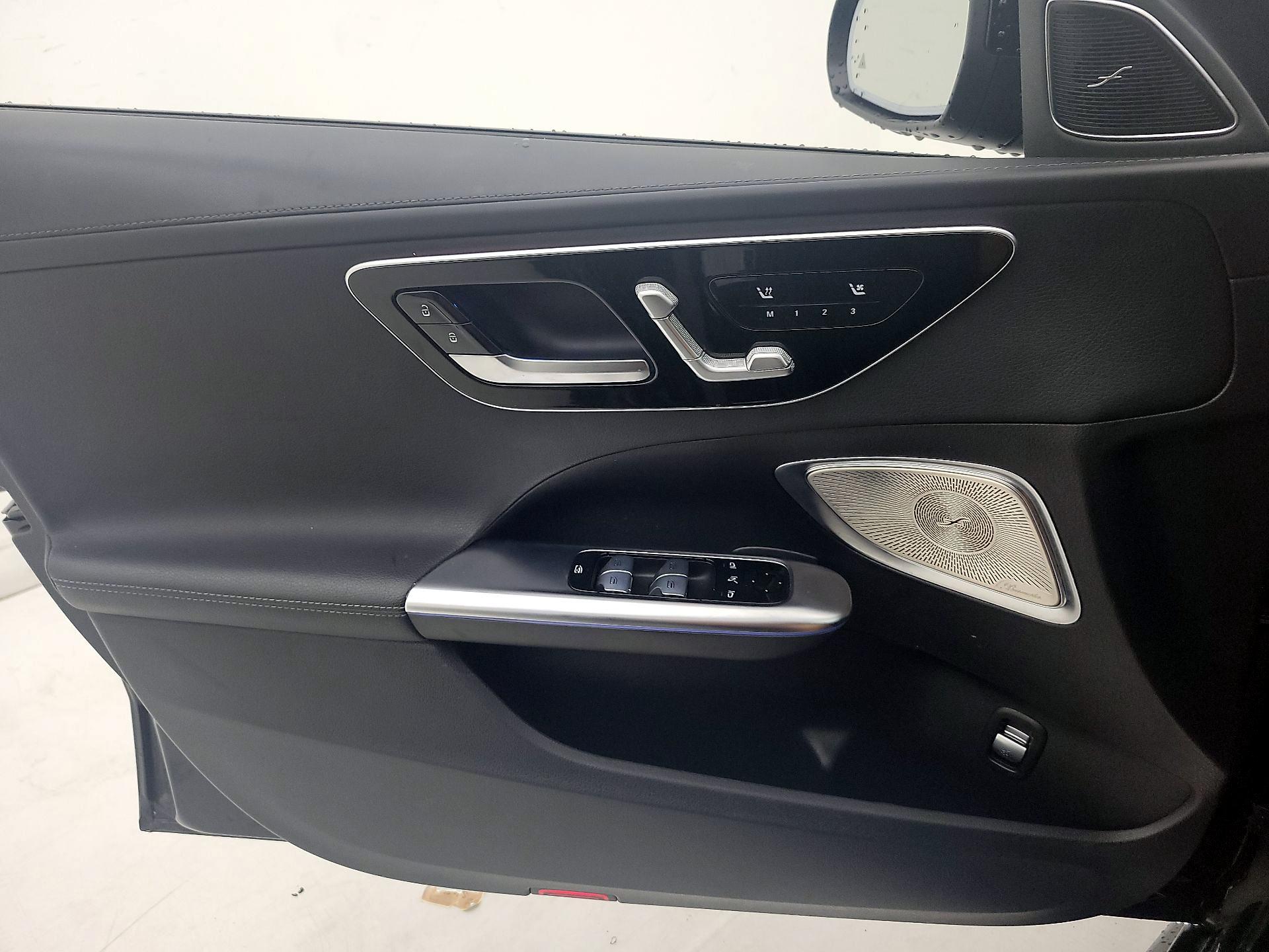 Thumbnail: 2022 Mercedes-Benz C-Class - 12