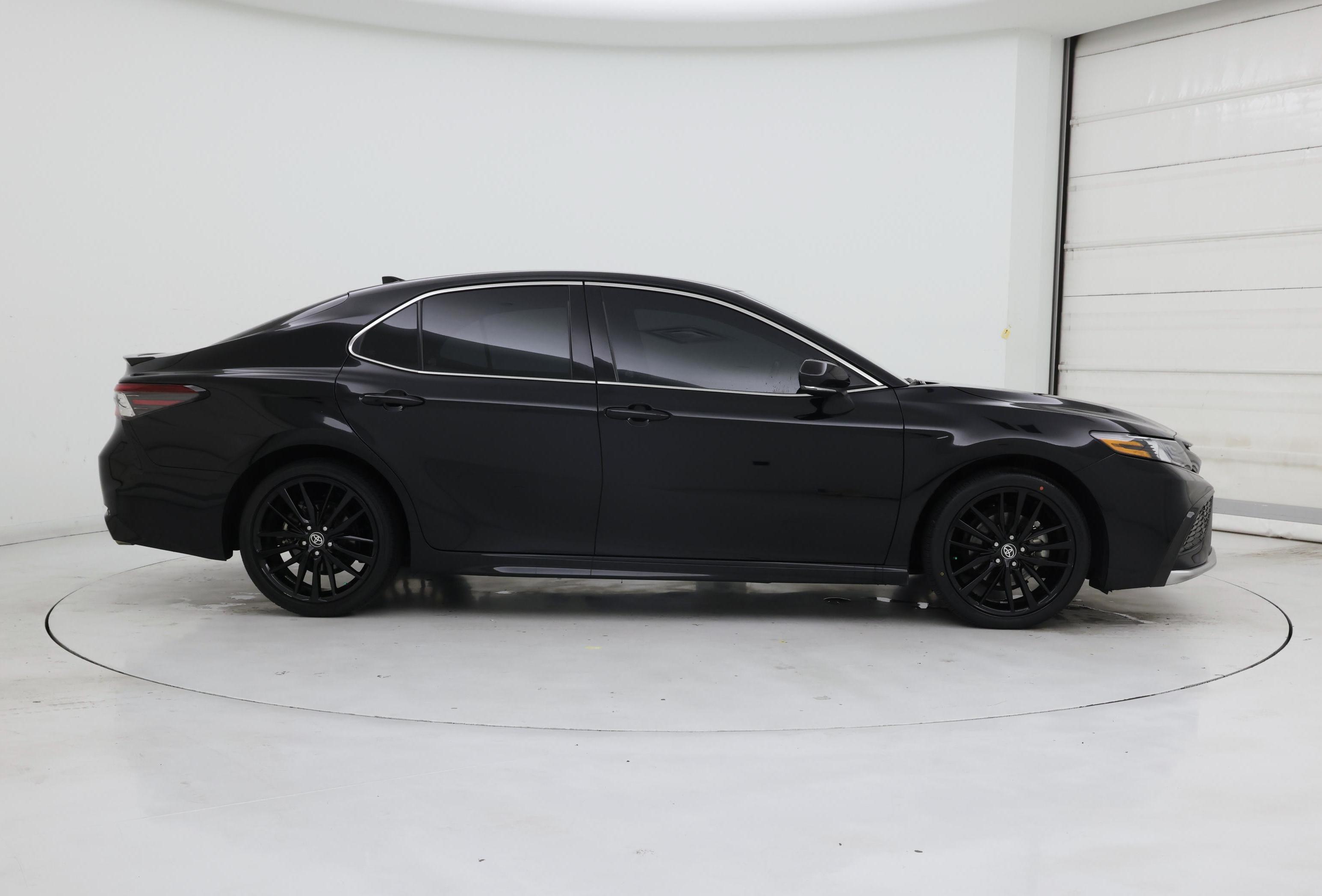 Thumbnail: 2023 Toyota Camry - 7