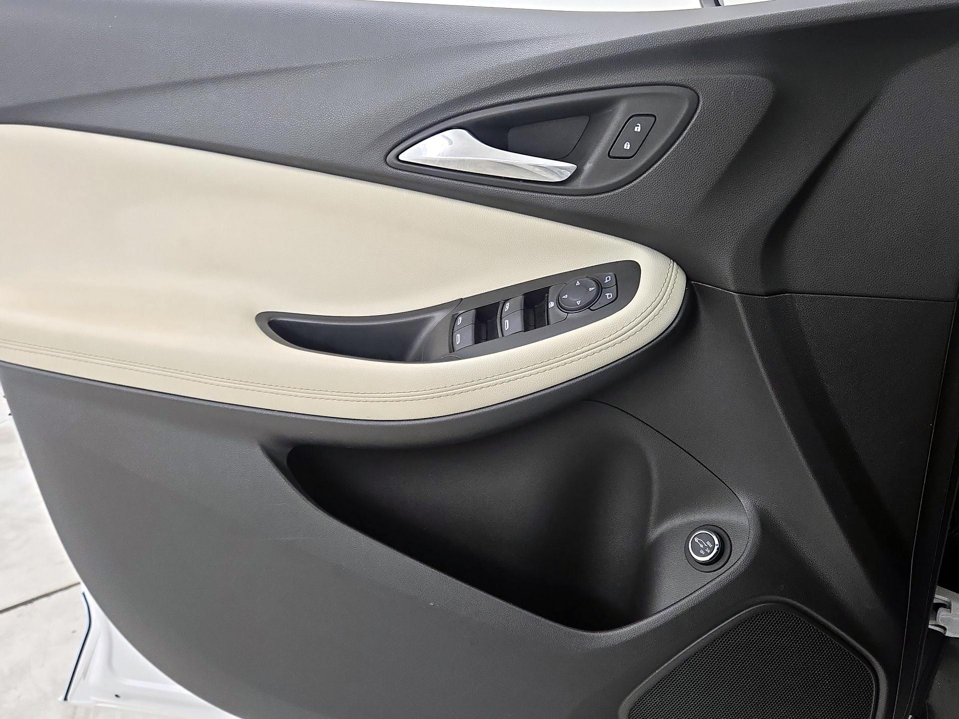 Thumbnail: 2021 Buick Encore GX - 12