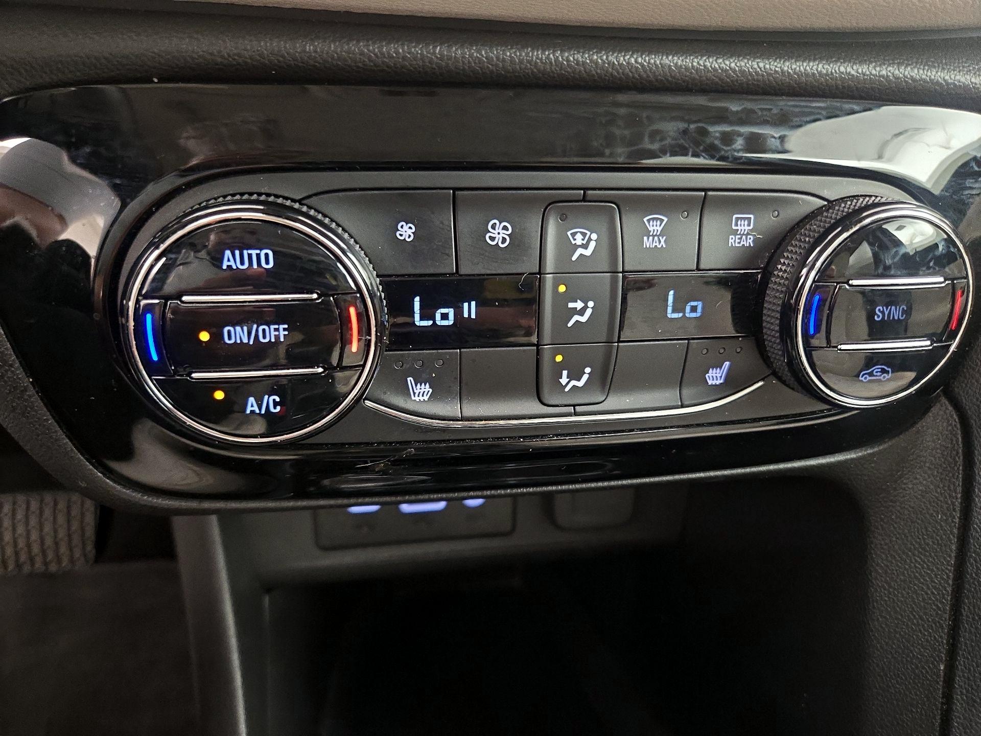 Thumbnail: 2021 Buick Encore GX - 16