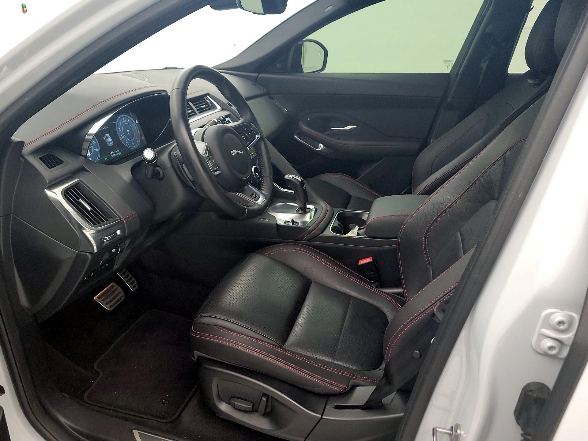 Thumbnail: 2020 Jaguar E-Pace - 11