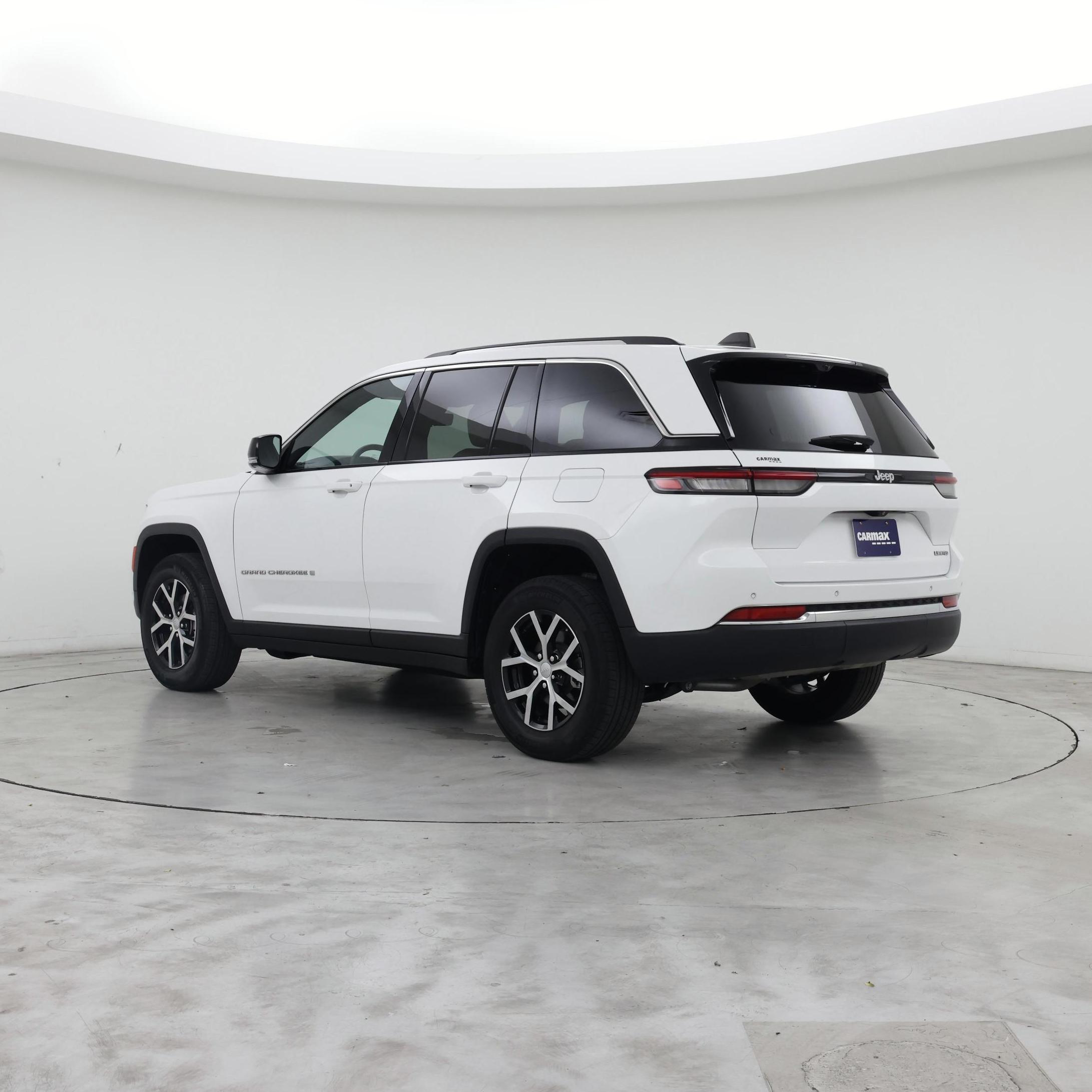 Thumbnail: 2023 Jeep Grand Cherokee - 2