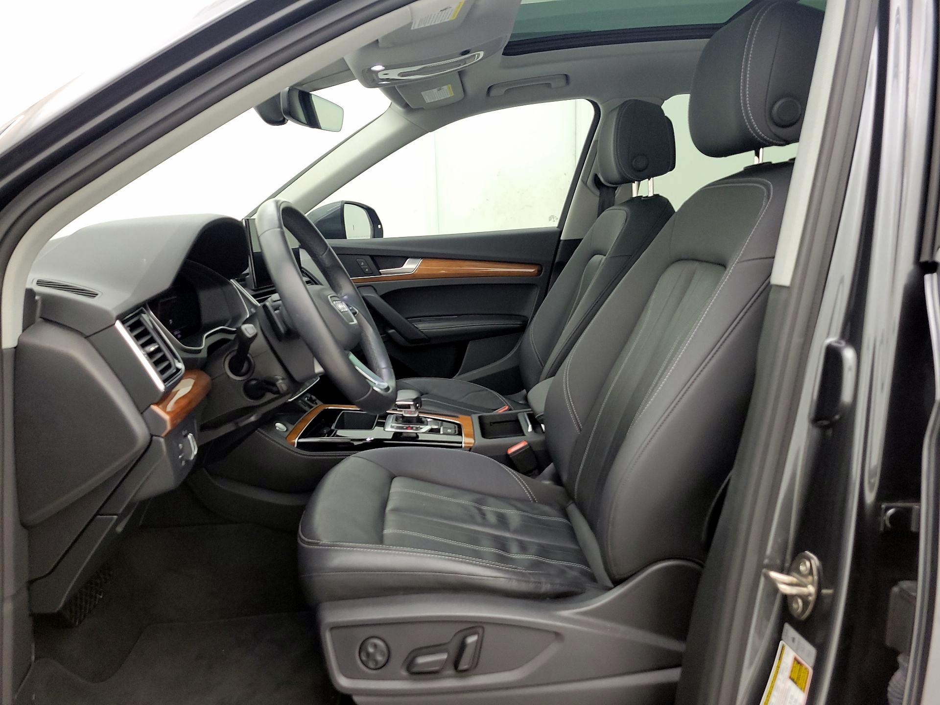 Thumbnail: 2022 Audi Q5 - 11