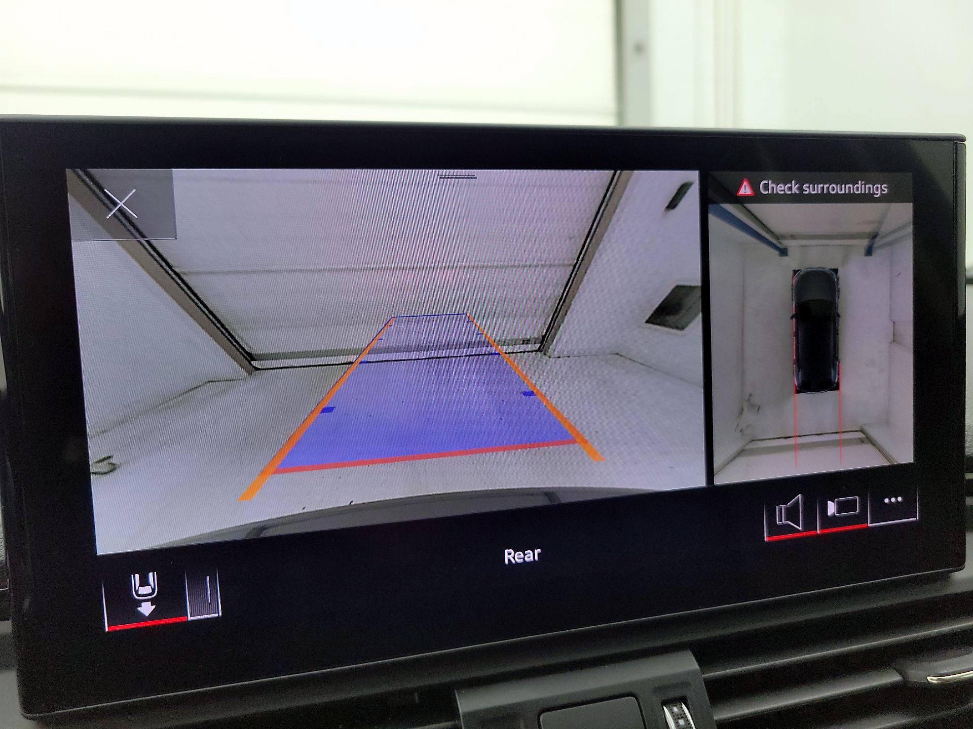 Thumbnail: 2022 Audi Q5 - 14