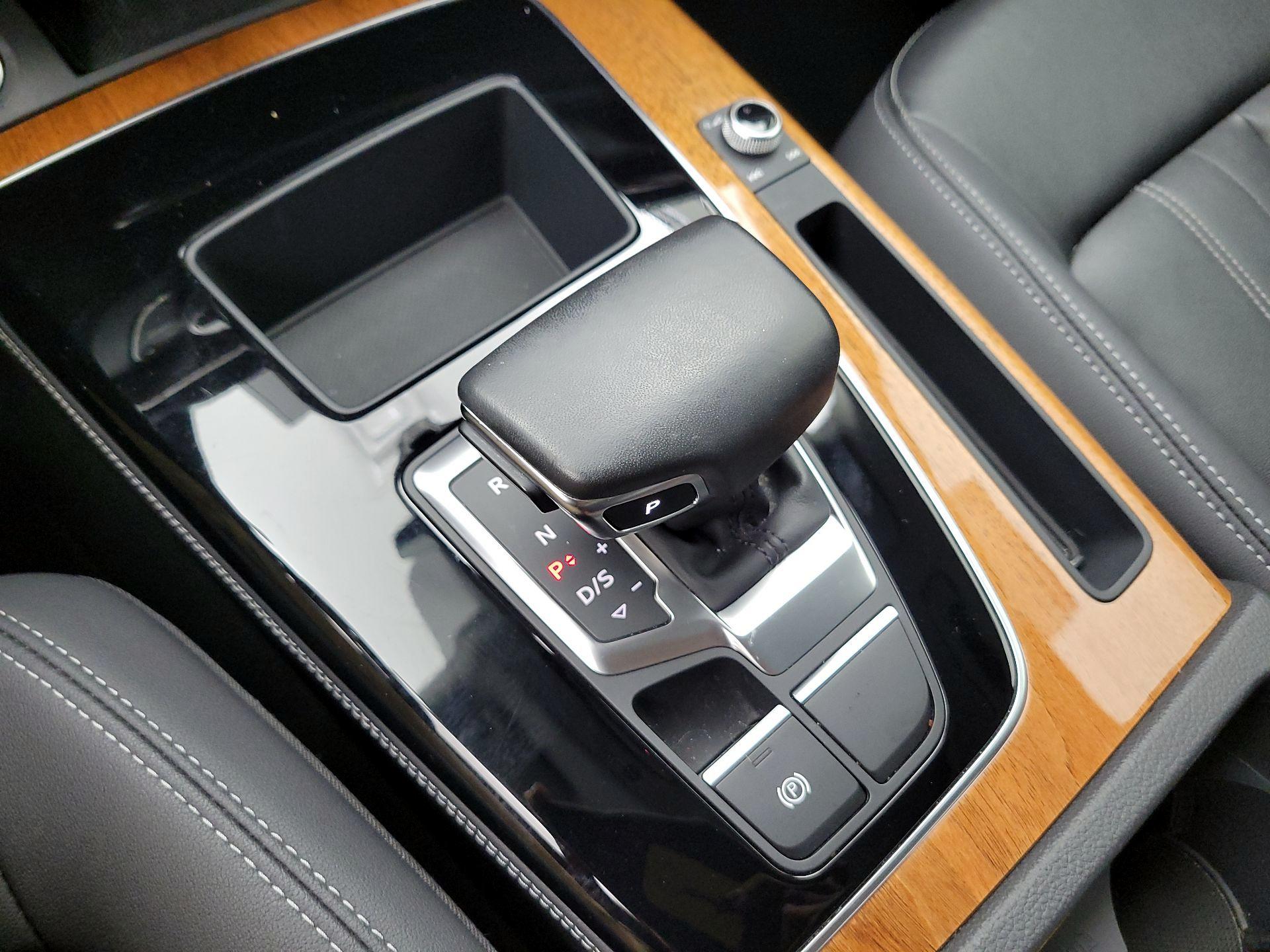 Thumbnail: 2022 Audi Q5 - 17