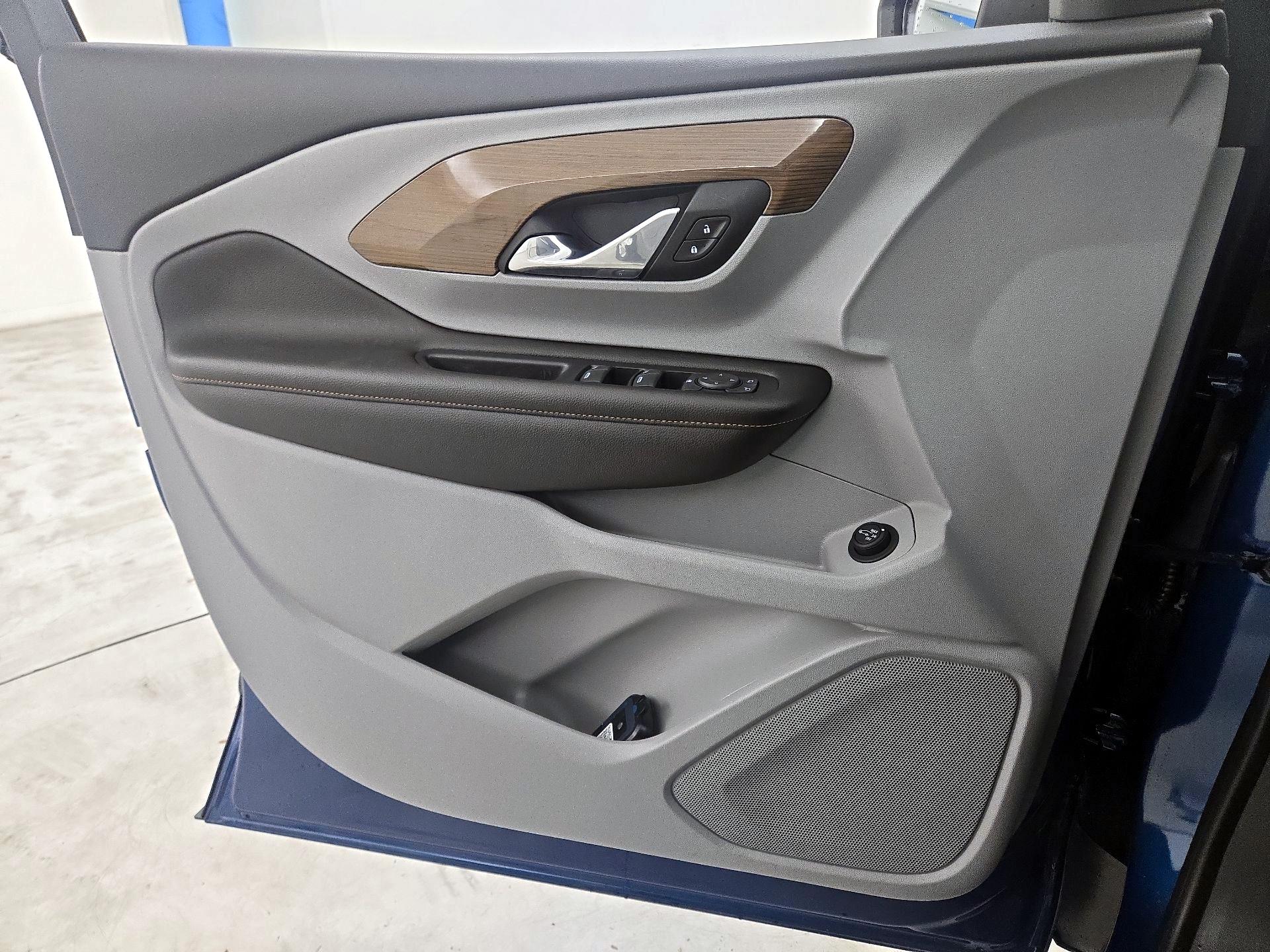 Thumbnail: 2020 GMC Terrain - 12