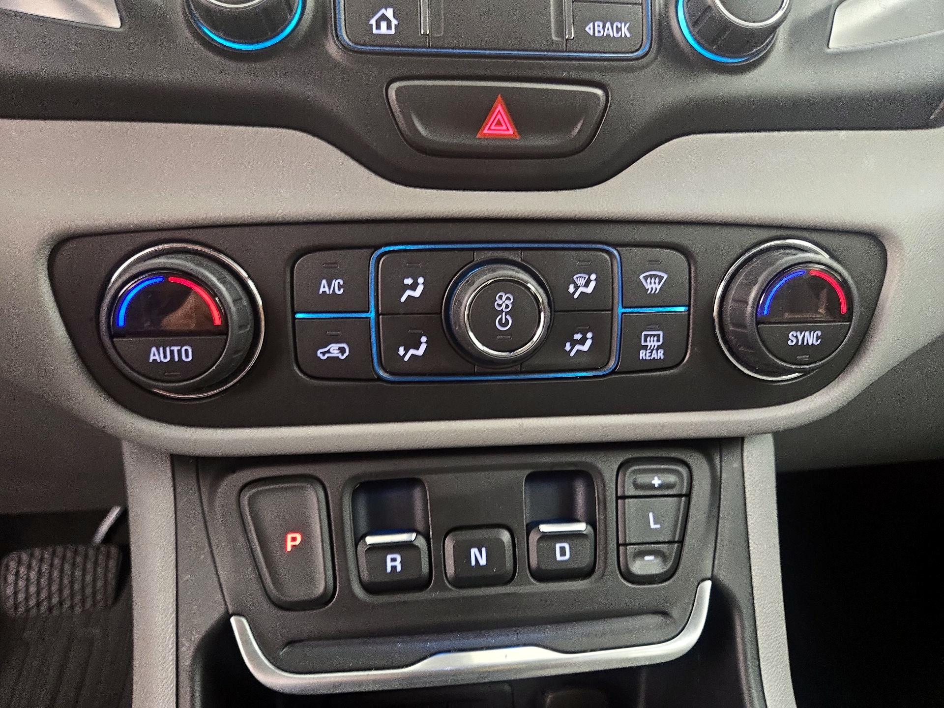Thumbnail: 2020 GMC Terrain - 16