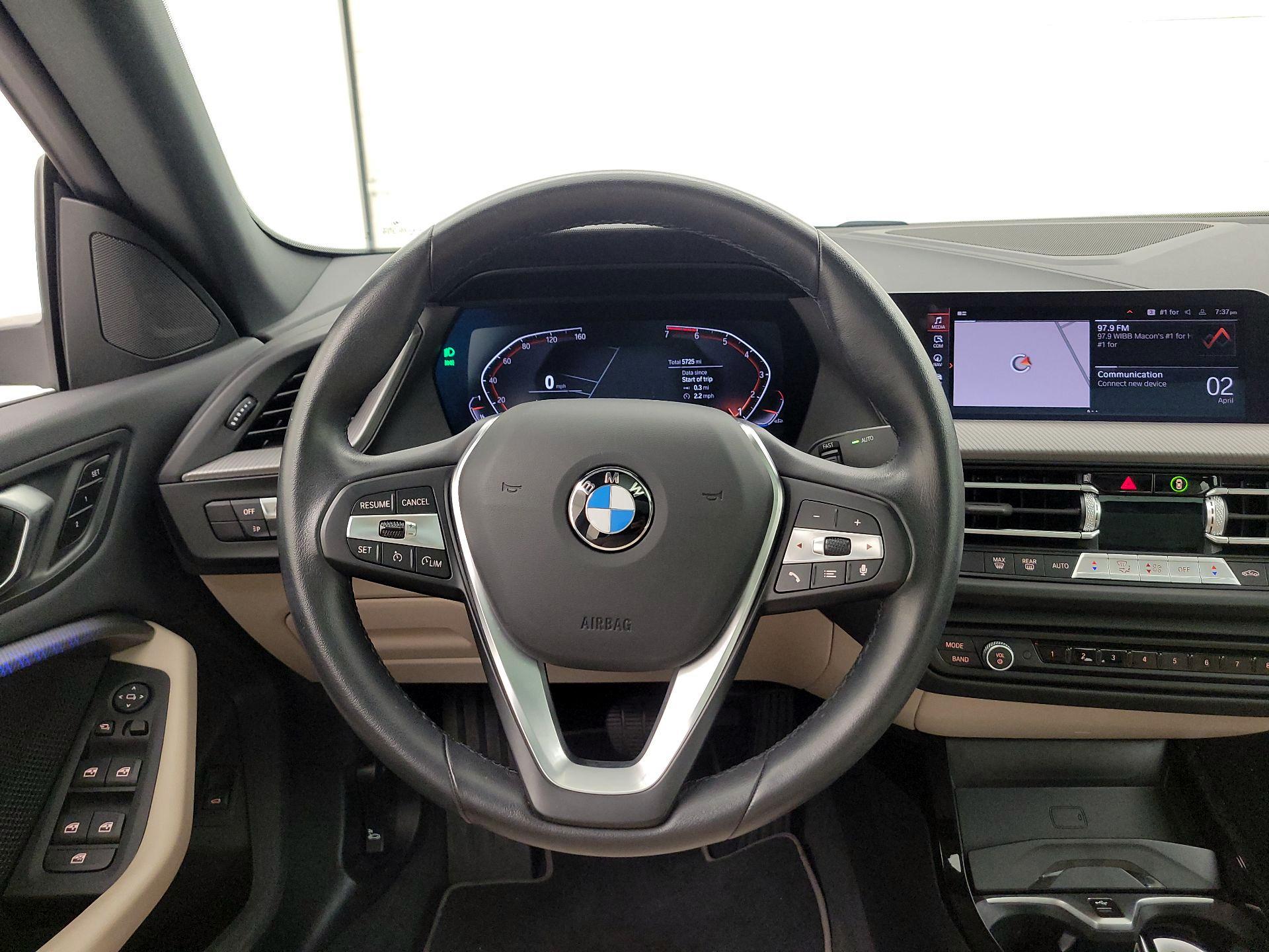 Thumbnail: 2024 BMW 2 Series - 10