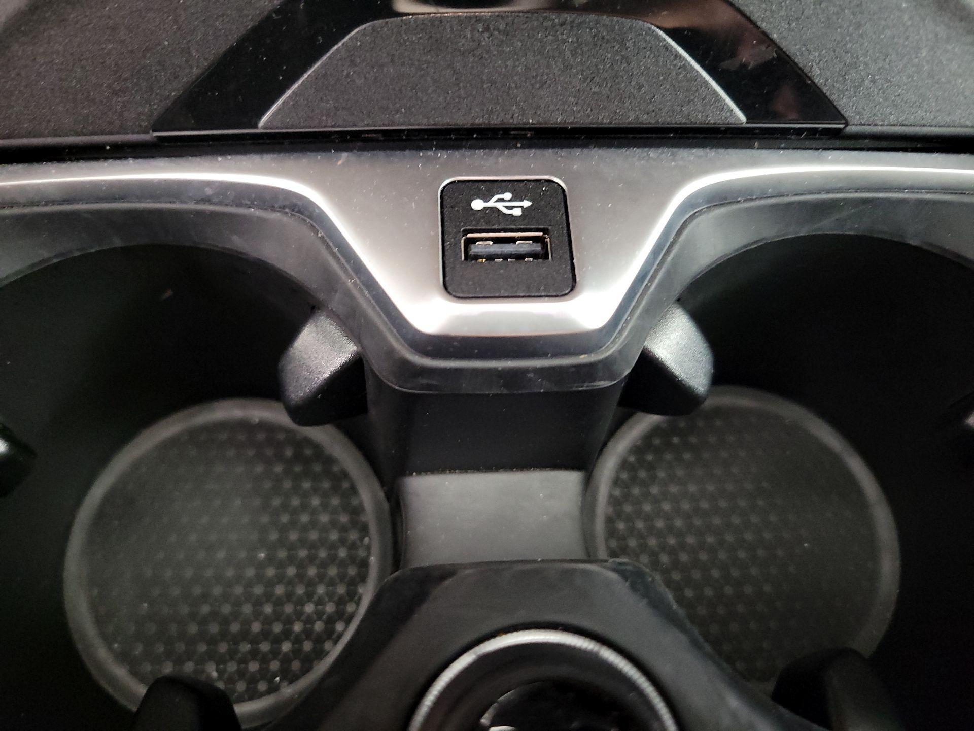 Thumbnail: 2024 BMW 2 Series - 19