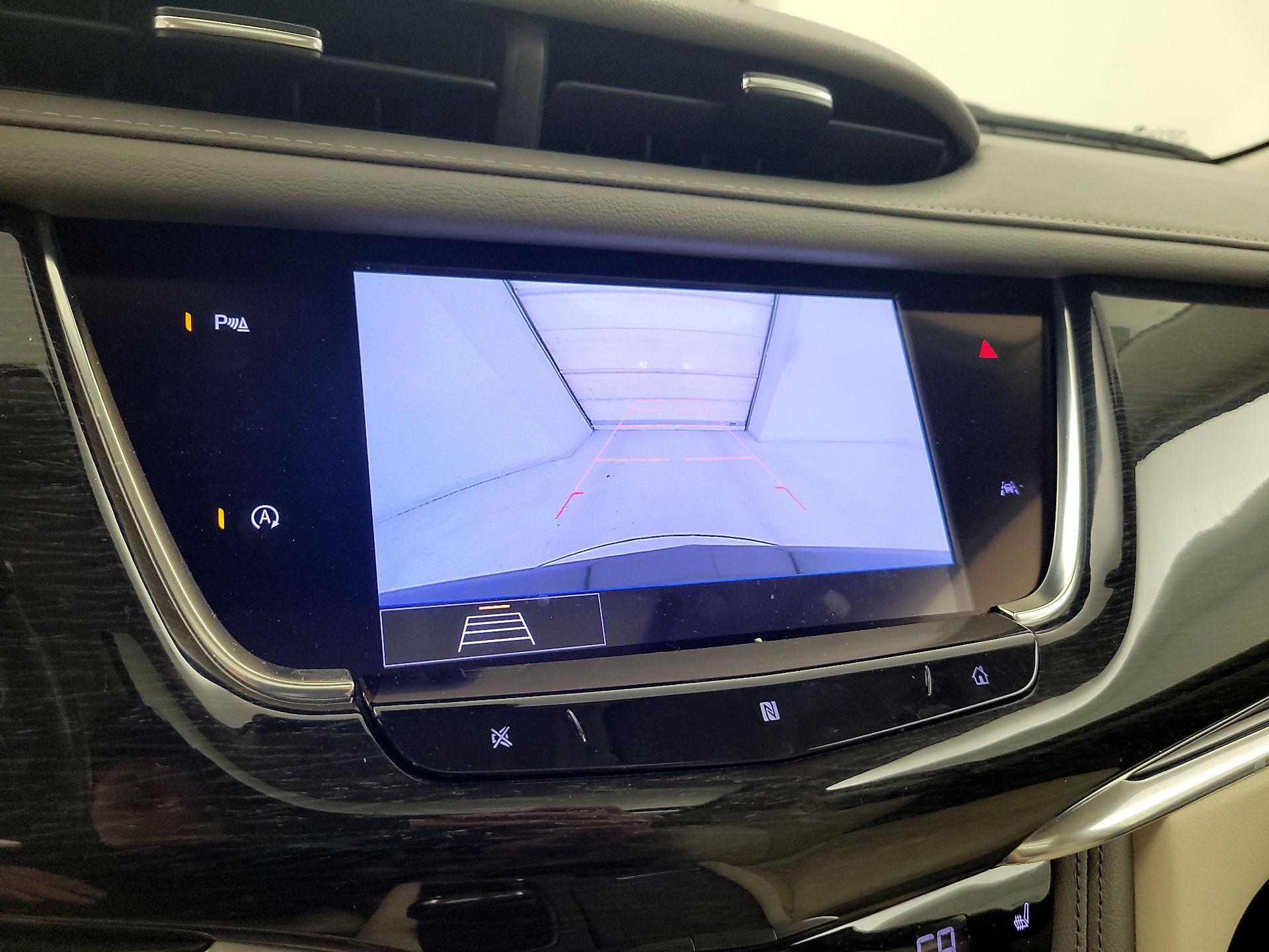 Thumbnail: 2020 Cadillac XT6 - 14