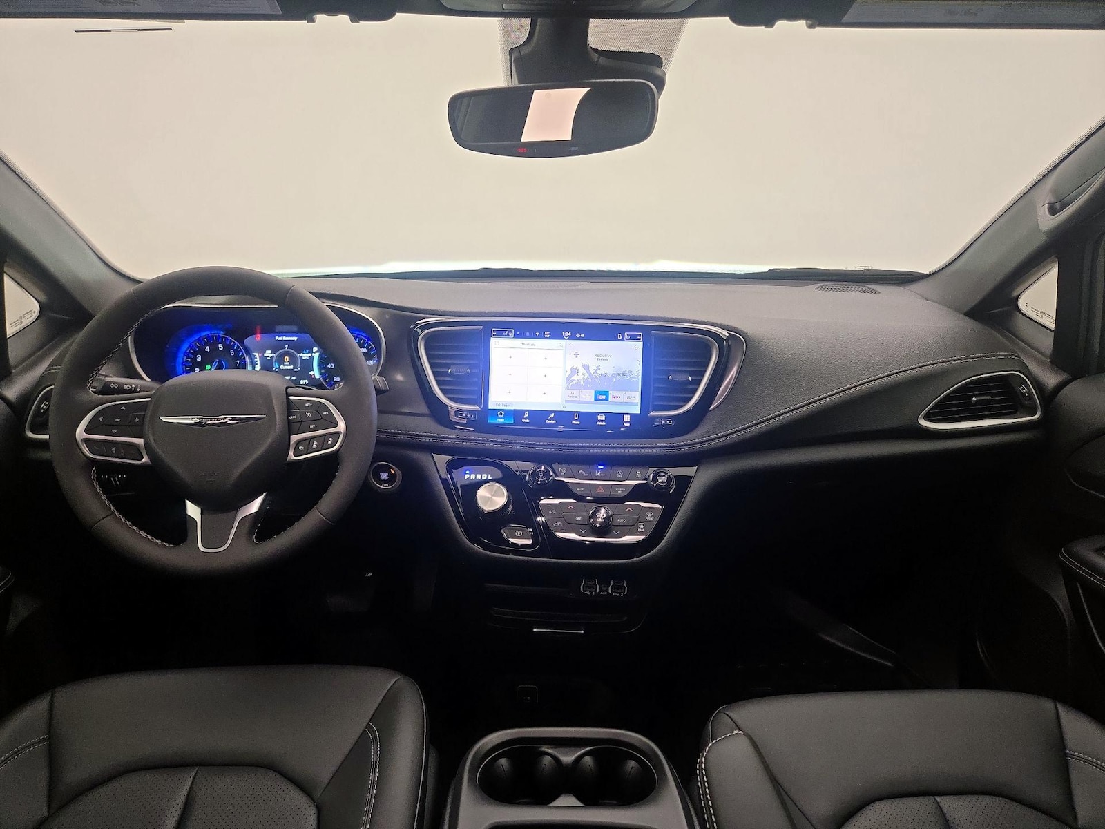 2025 Chrysler Pacifica Select - Photo 10
