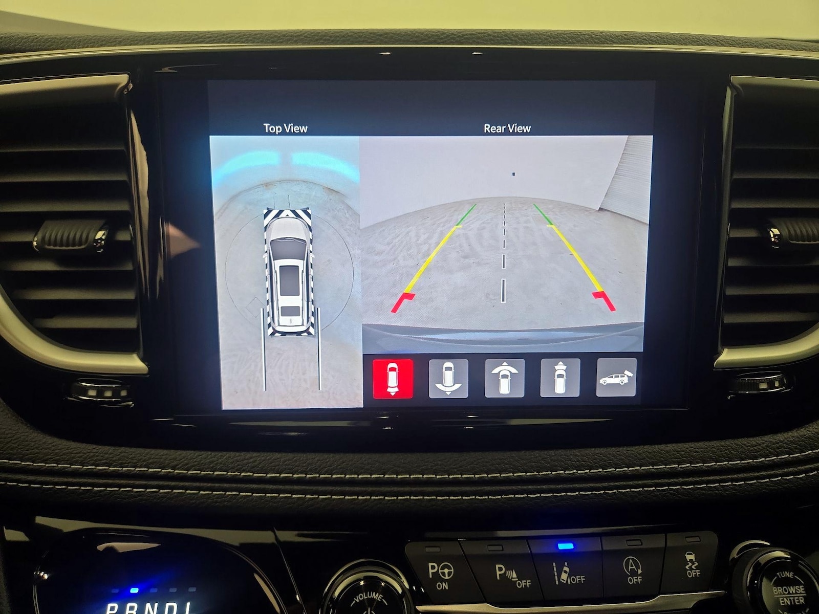 2025 Chrysler Pacifica Select - Photo 15