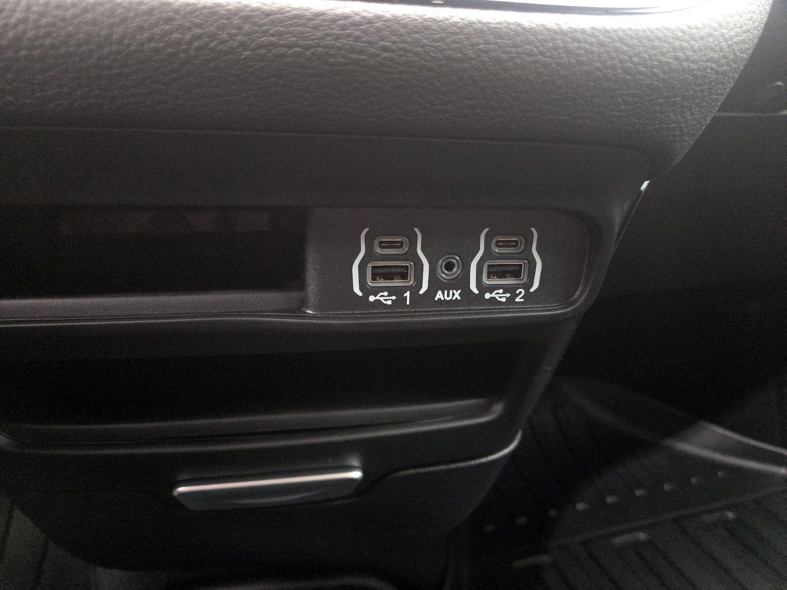 2025 Chrysler Pacifica Select - Photo 19