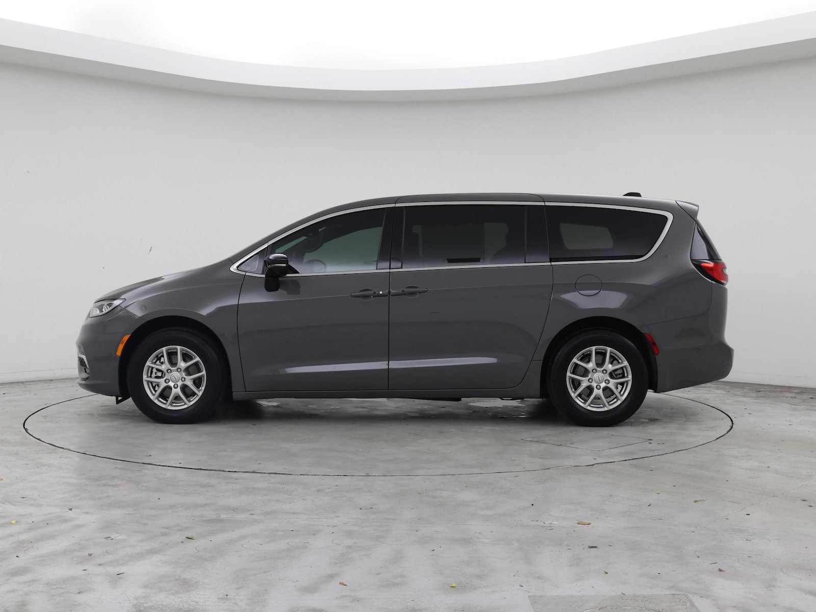 2025 Chrysler Pacifica Select - Photo 4