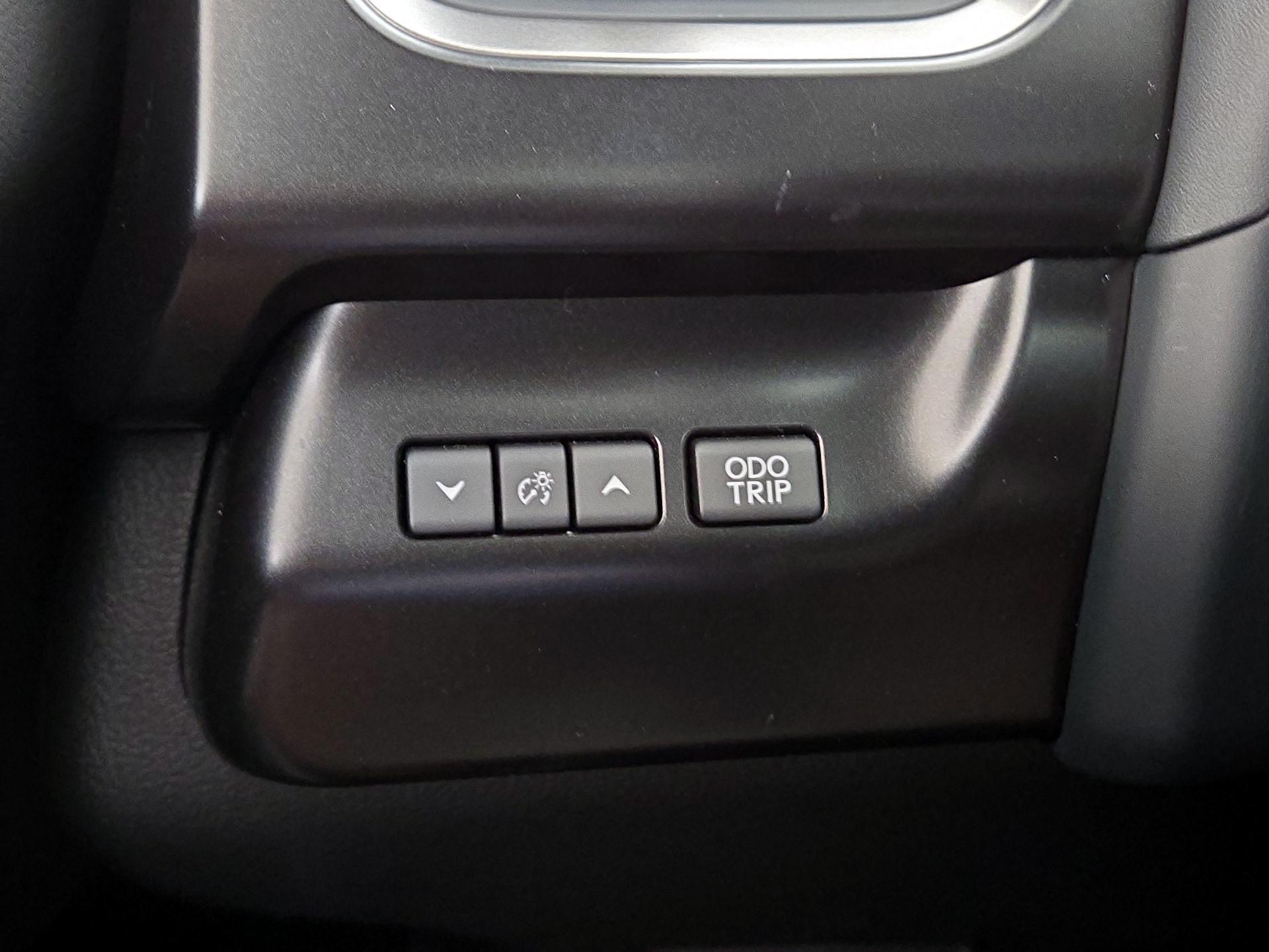 Thumbnail: 2024 Lexus UX - 13