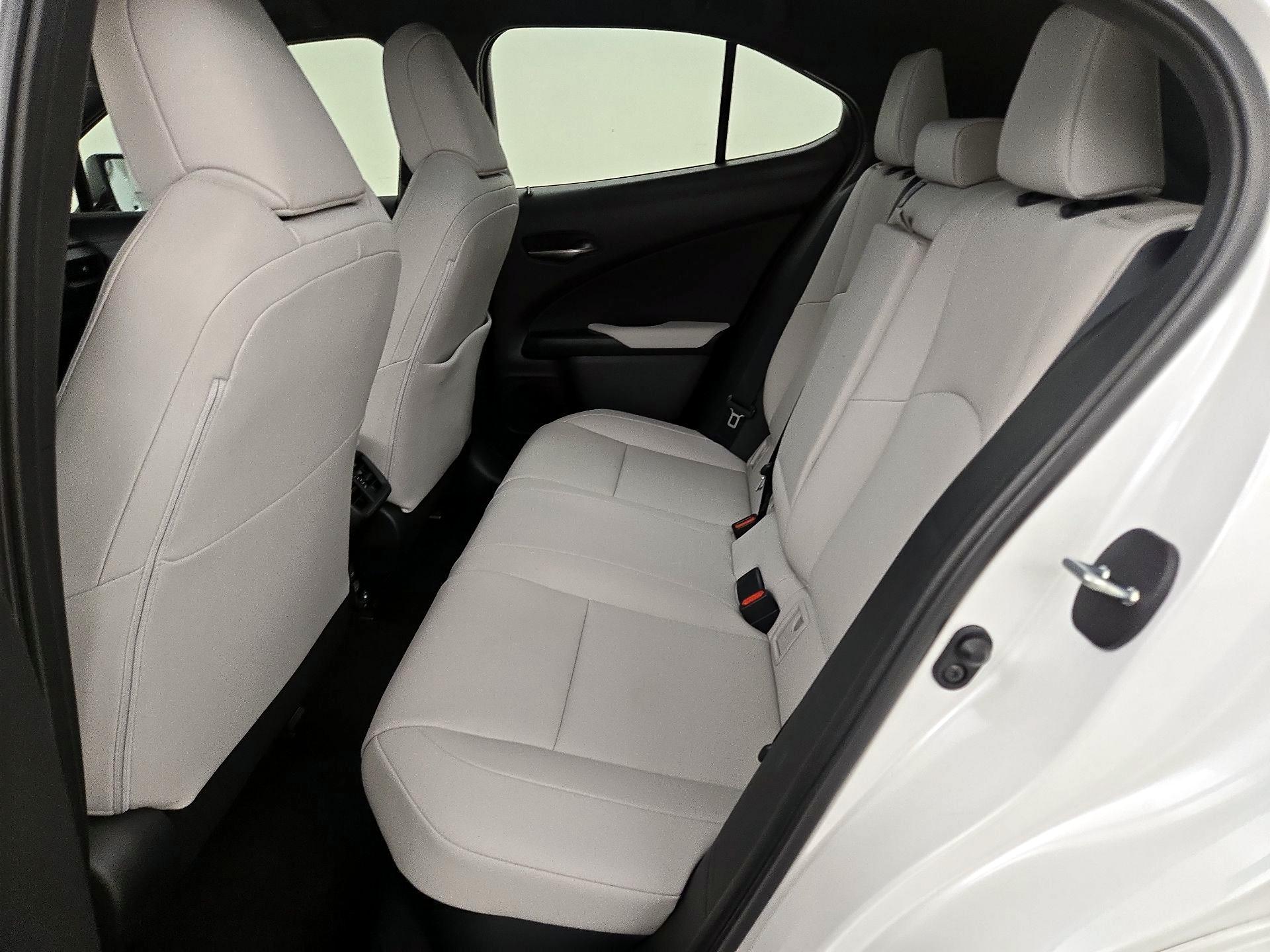 Thumbnail: 2024 Lexus UX - 20