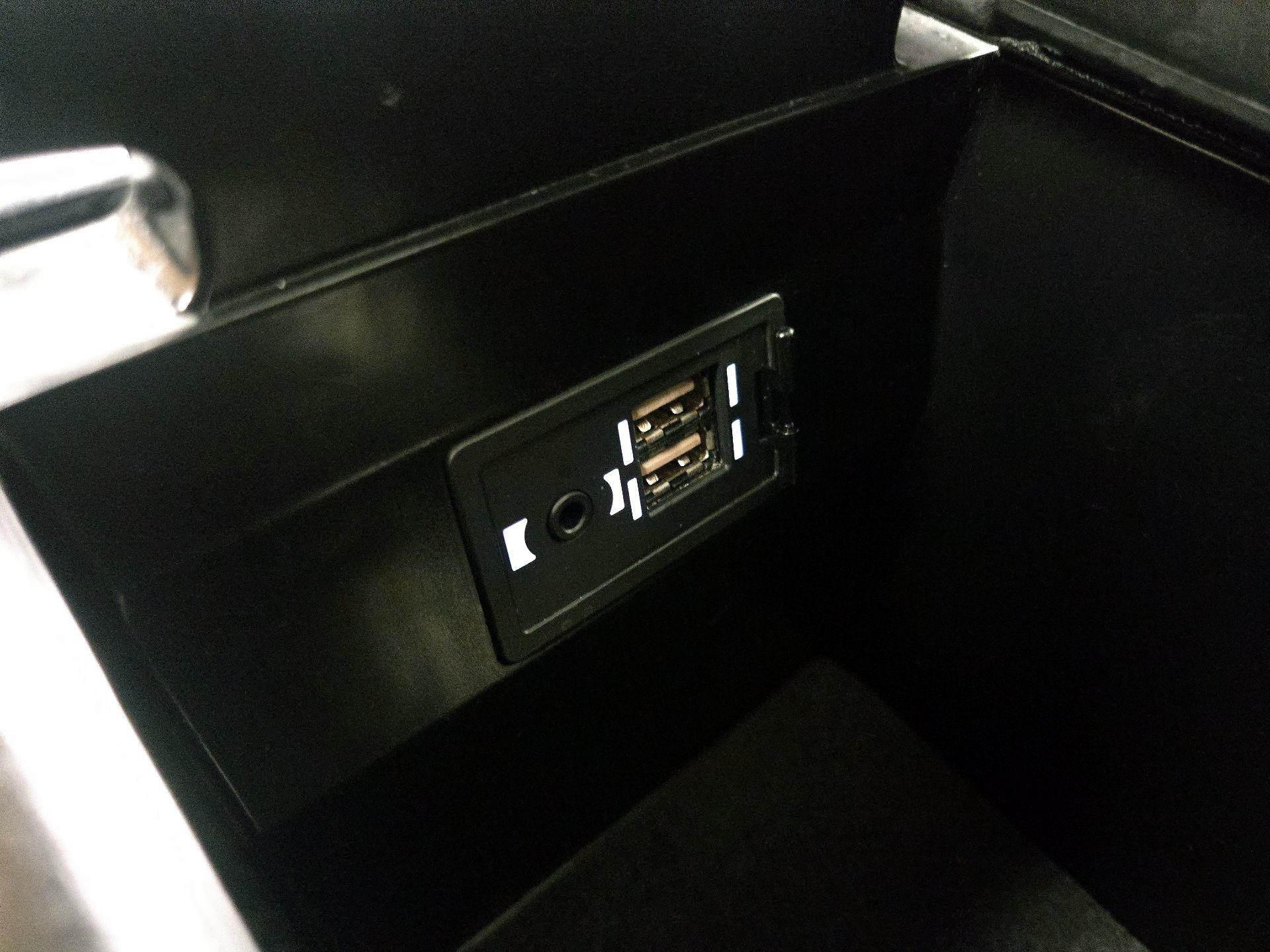 Thumbnail: 2019 Lexus UX - 18