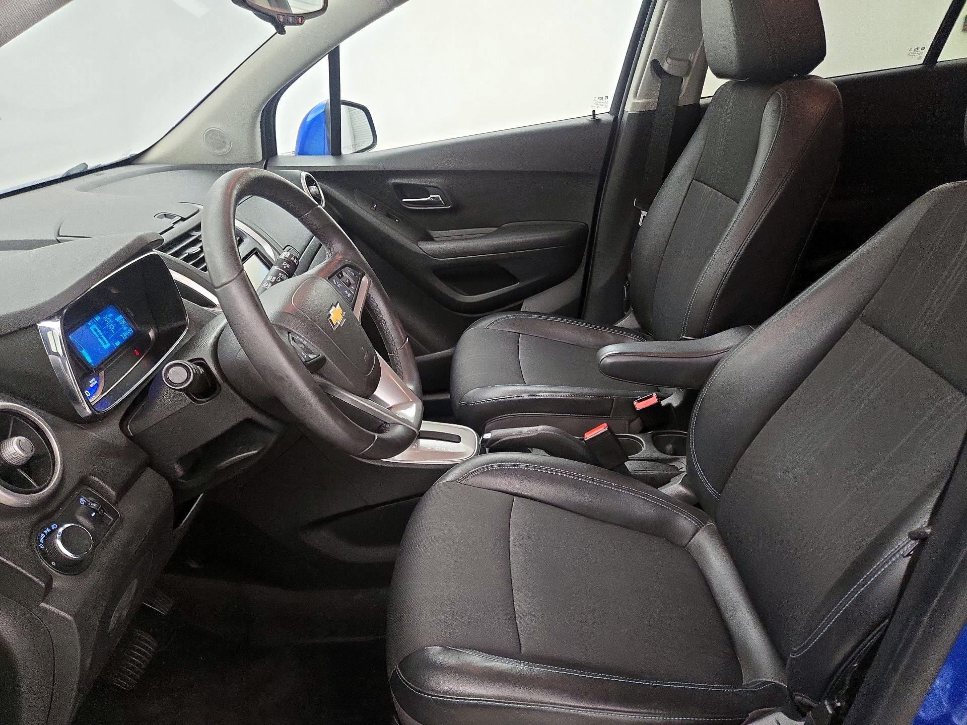 Thumbnail: 2016 Chevrolet Trax - 11