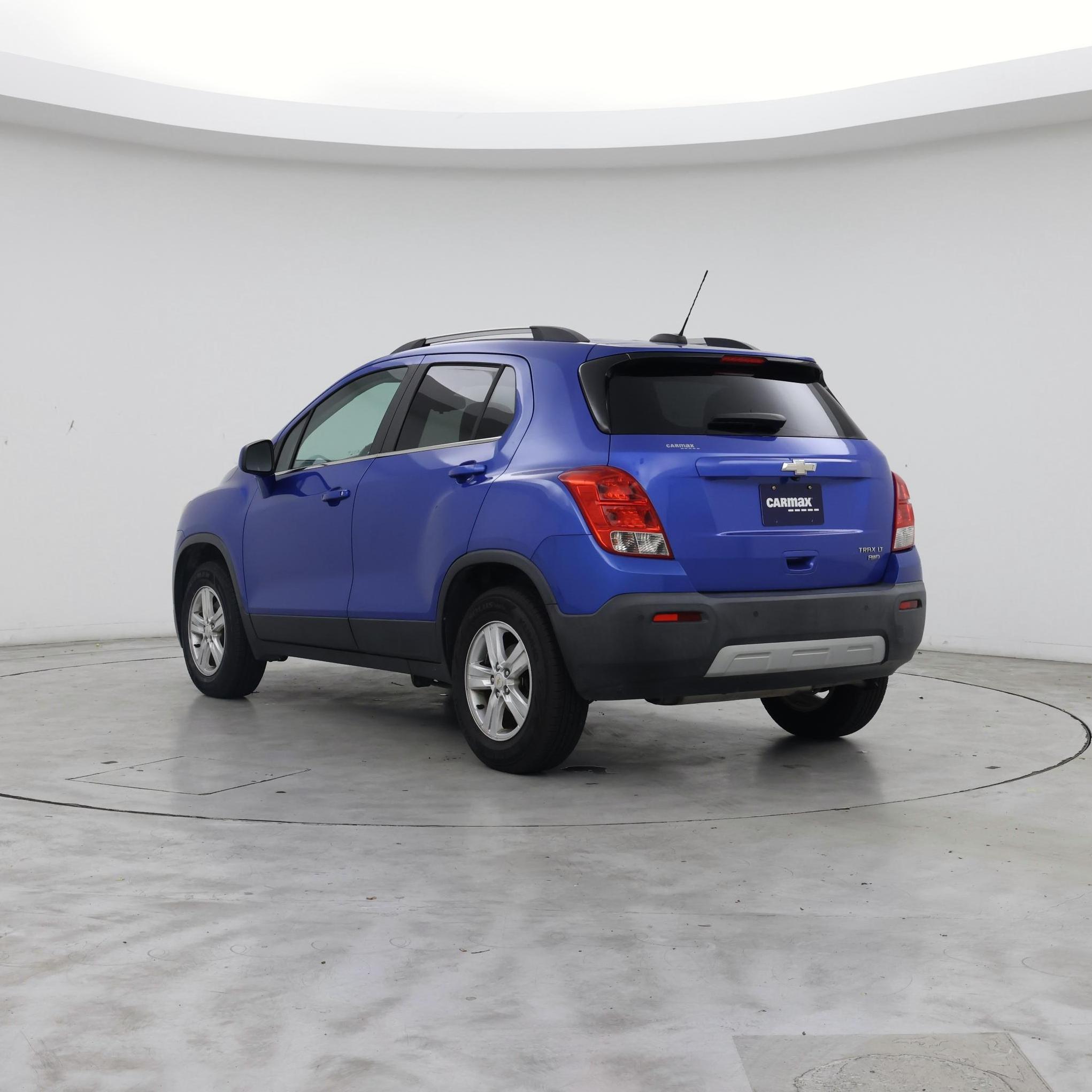 Thumbnail: 2016 Chevrolet Trax - 2