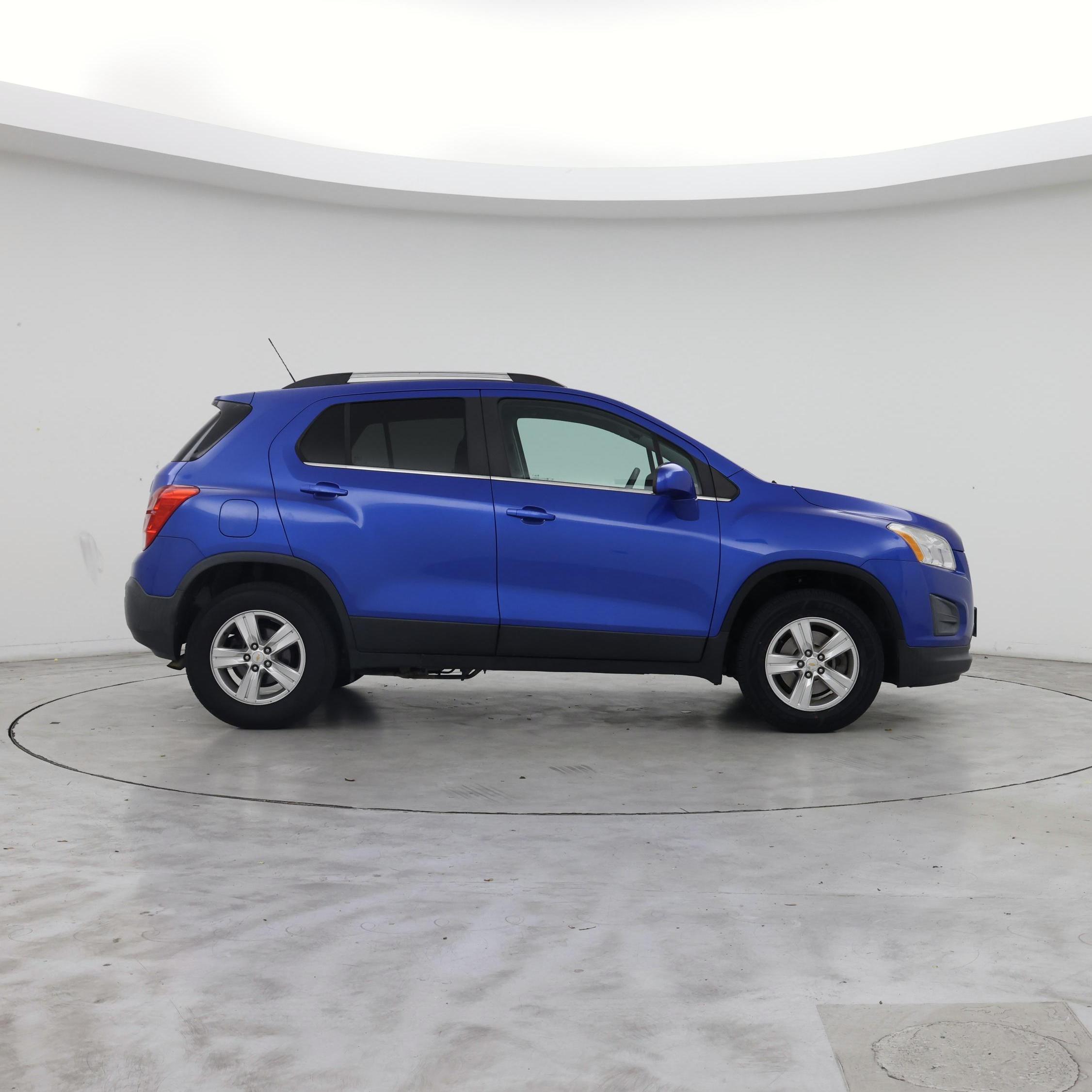 Thumbnail: 2016 Chevrolet Trax - 7