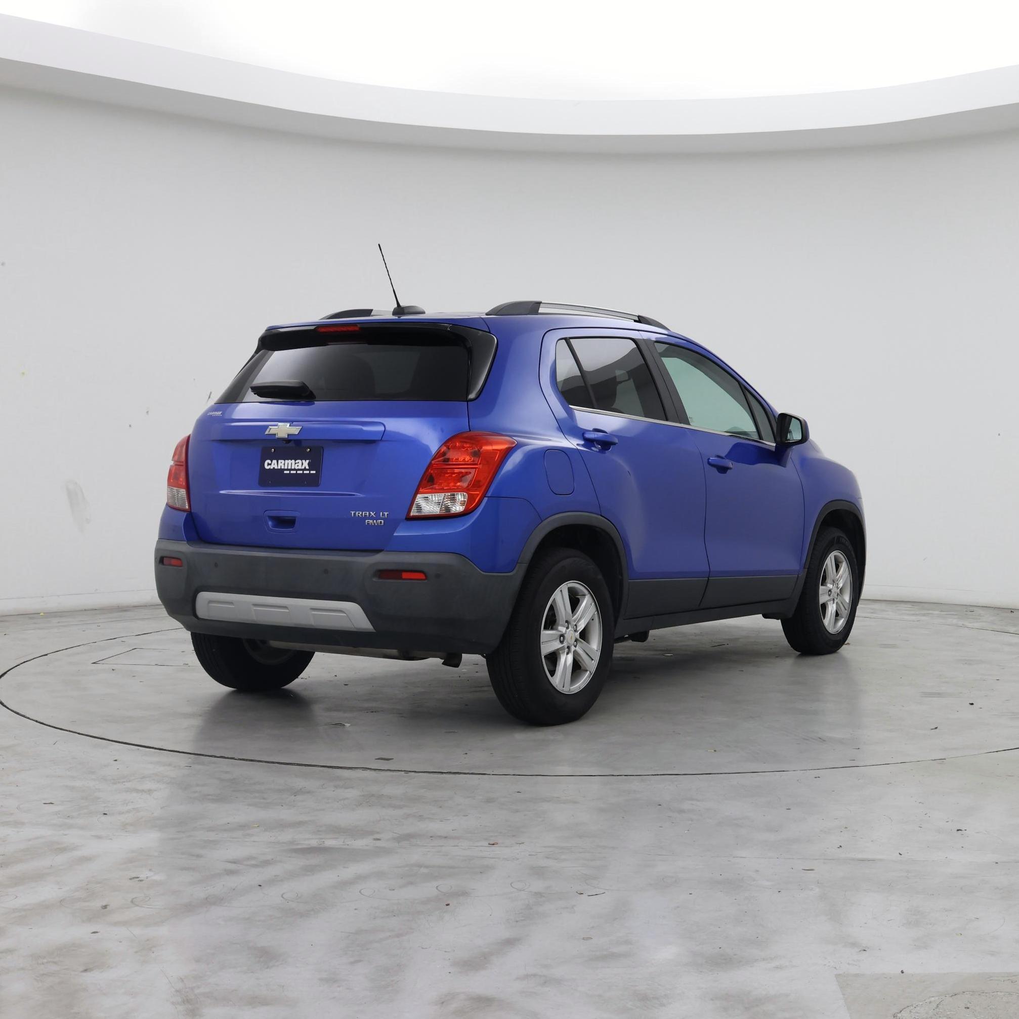 Thumbnail: 2016 Chevrolet Trax - 8