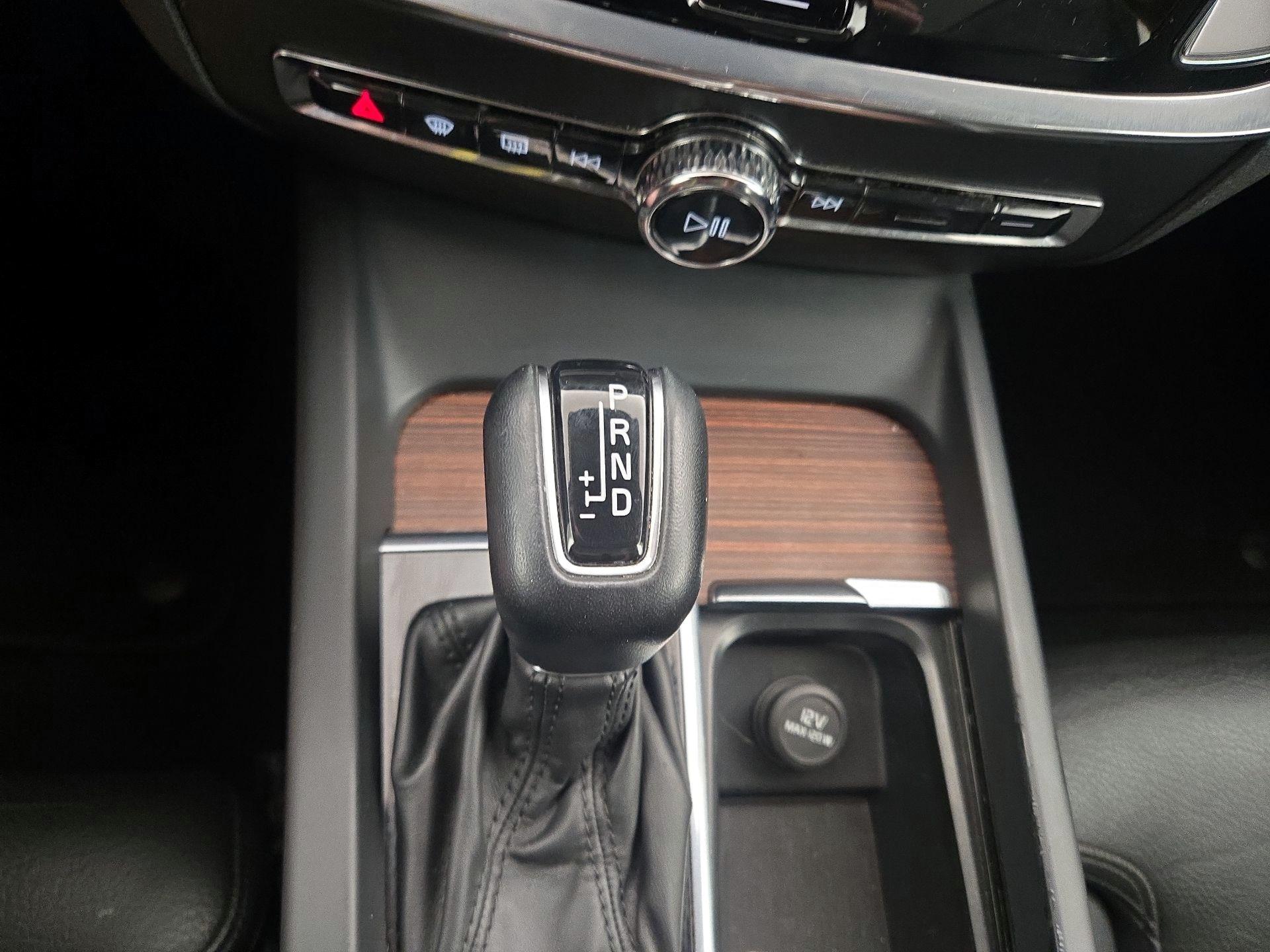 Thumbnail: 2020 Volvo S60 - 18